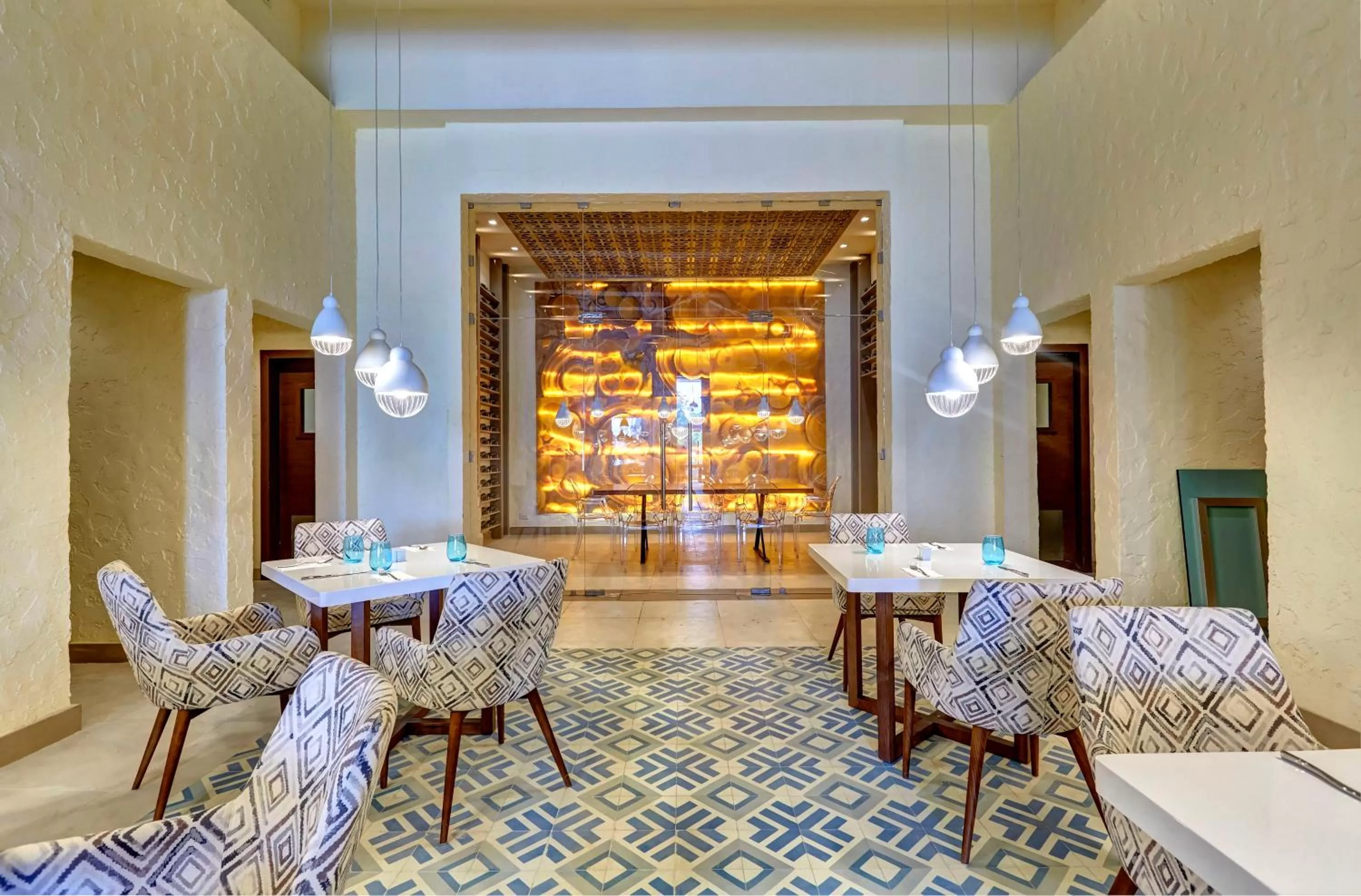 Restaurant/places to eat in Royalton Negril, An Autograph Collection All-Inclusive Resort