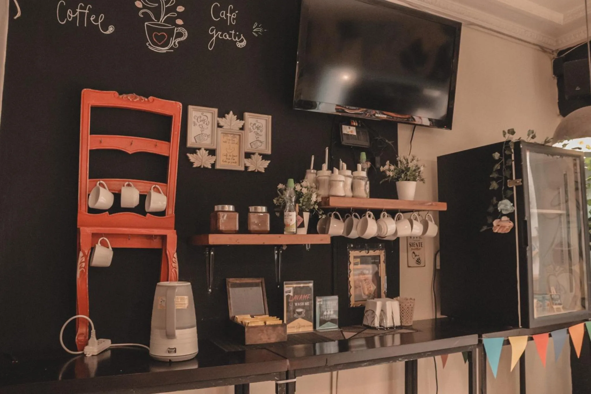 Coffee/tea facilities in Hostal Providencia