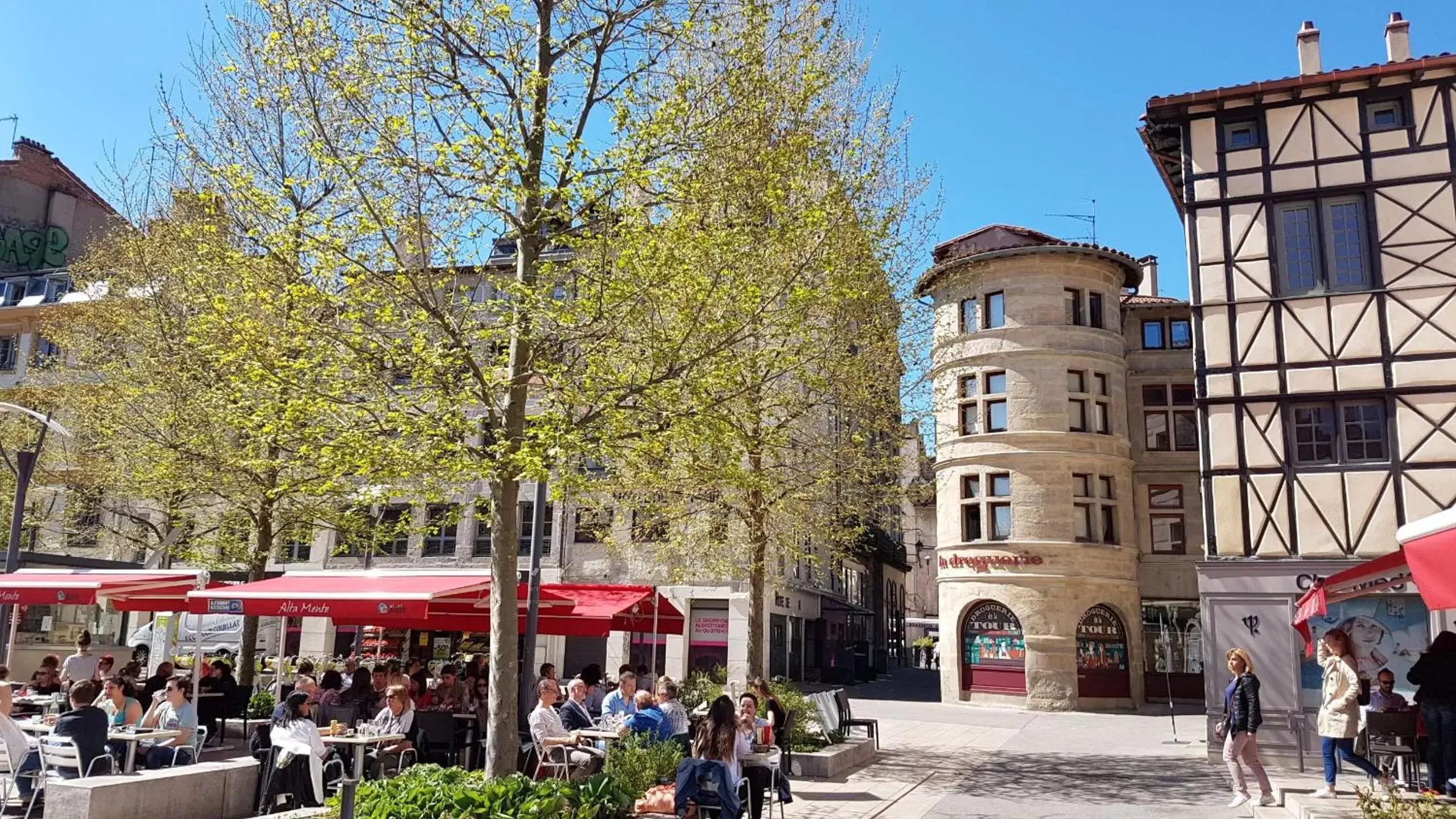 Restaurant/places to eat, Property Building in Novotel Saint-Étienne Centre Gare Châteaucreux