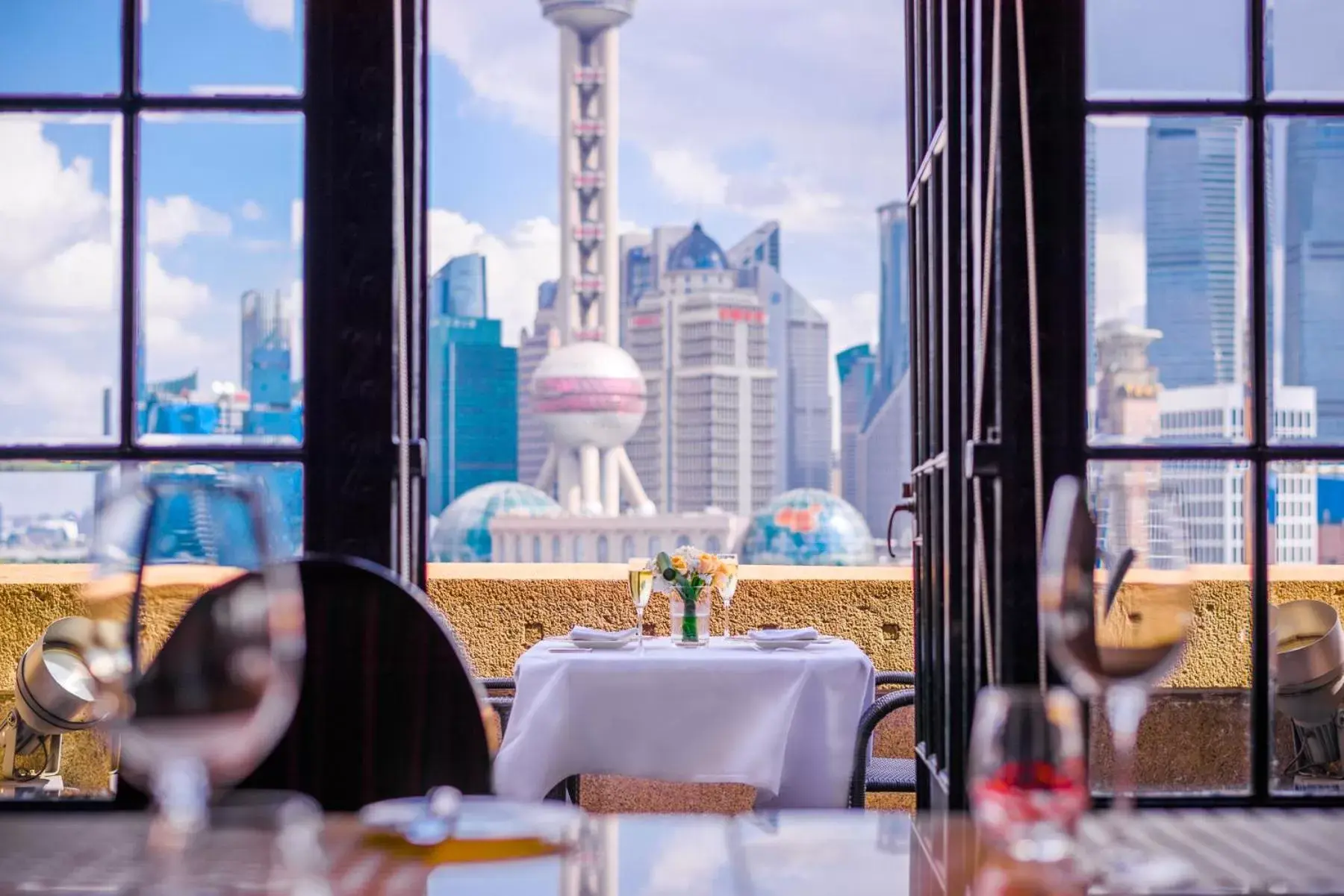 Restaurant/places to eat in Fairmont Peace Hotel On the Bund (Start your own story with the BUND)