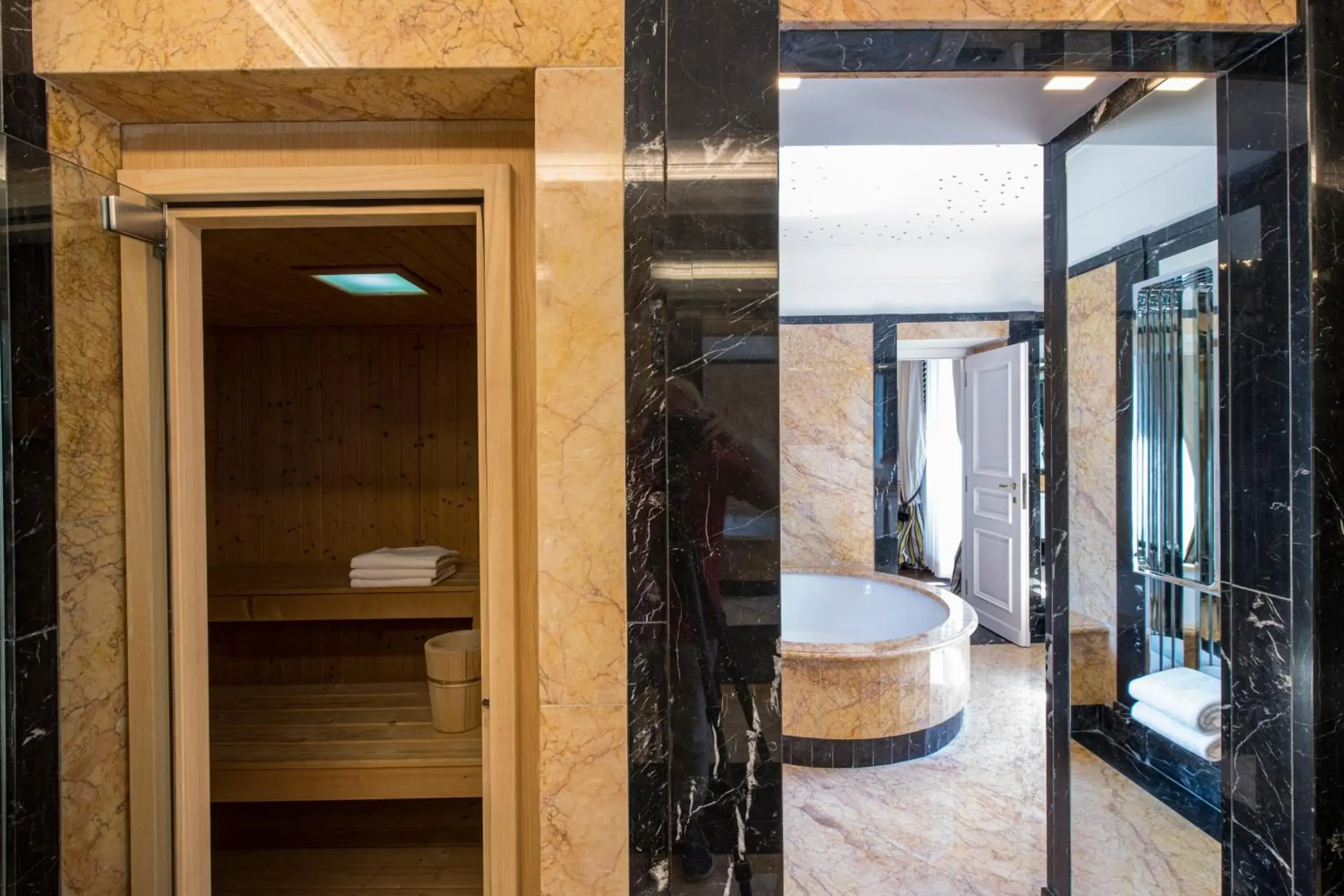 Sauna, Bathroom in Hotel d'Inghilterra Roma - Starhotels Collezione