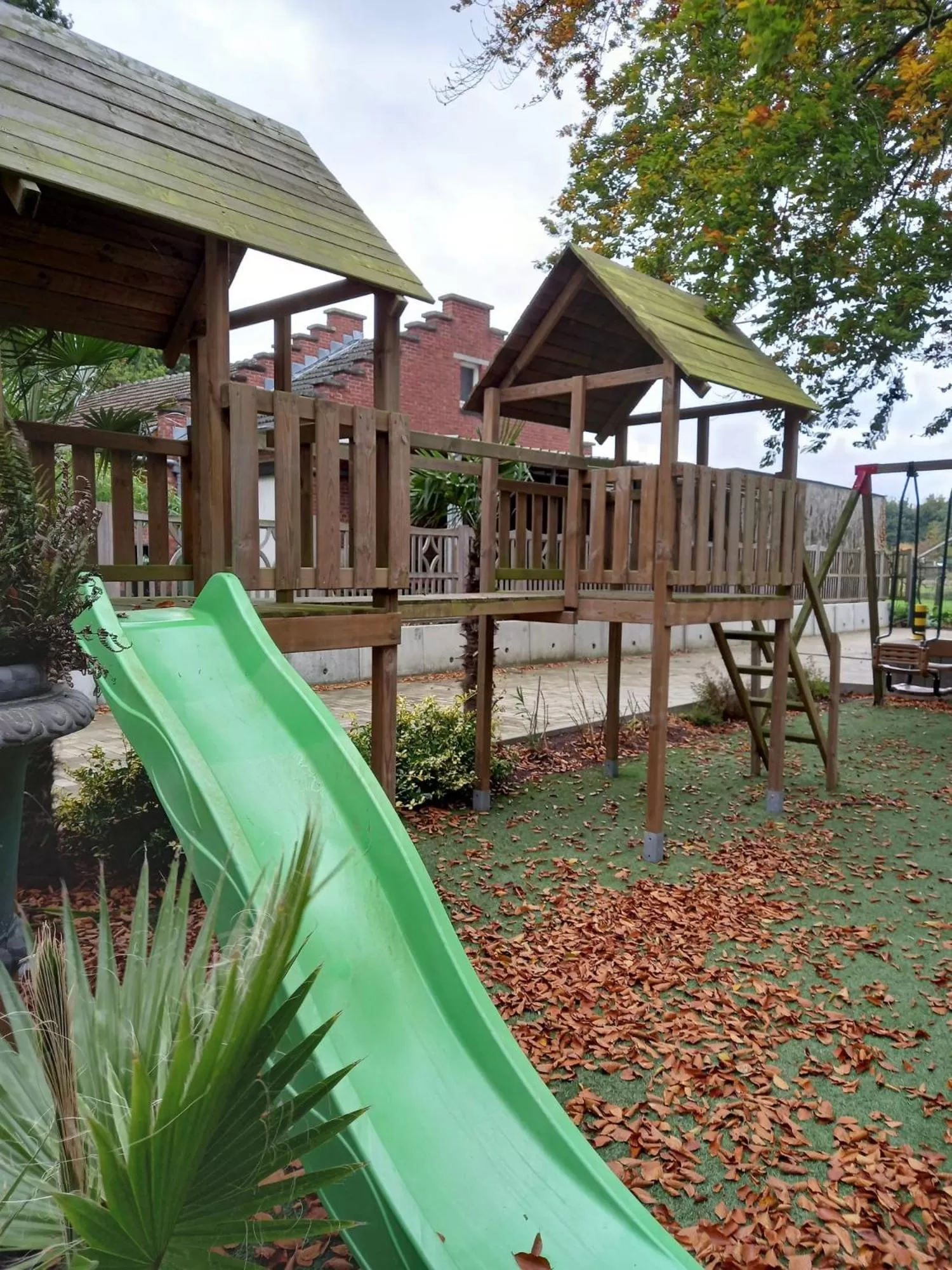 Children play ground in B&B Aalsters-genot