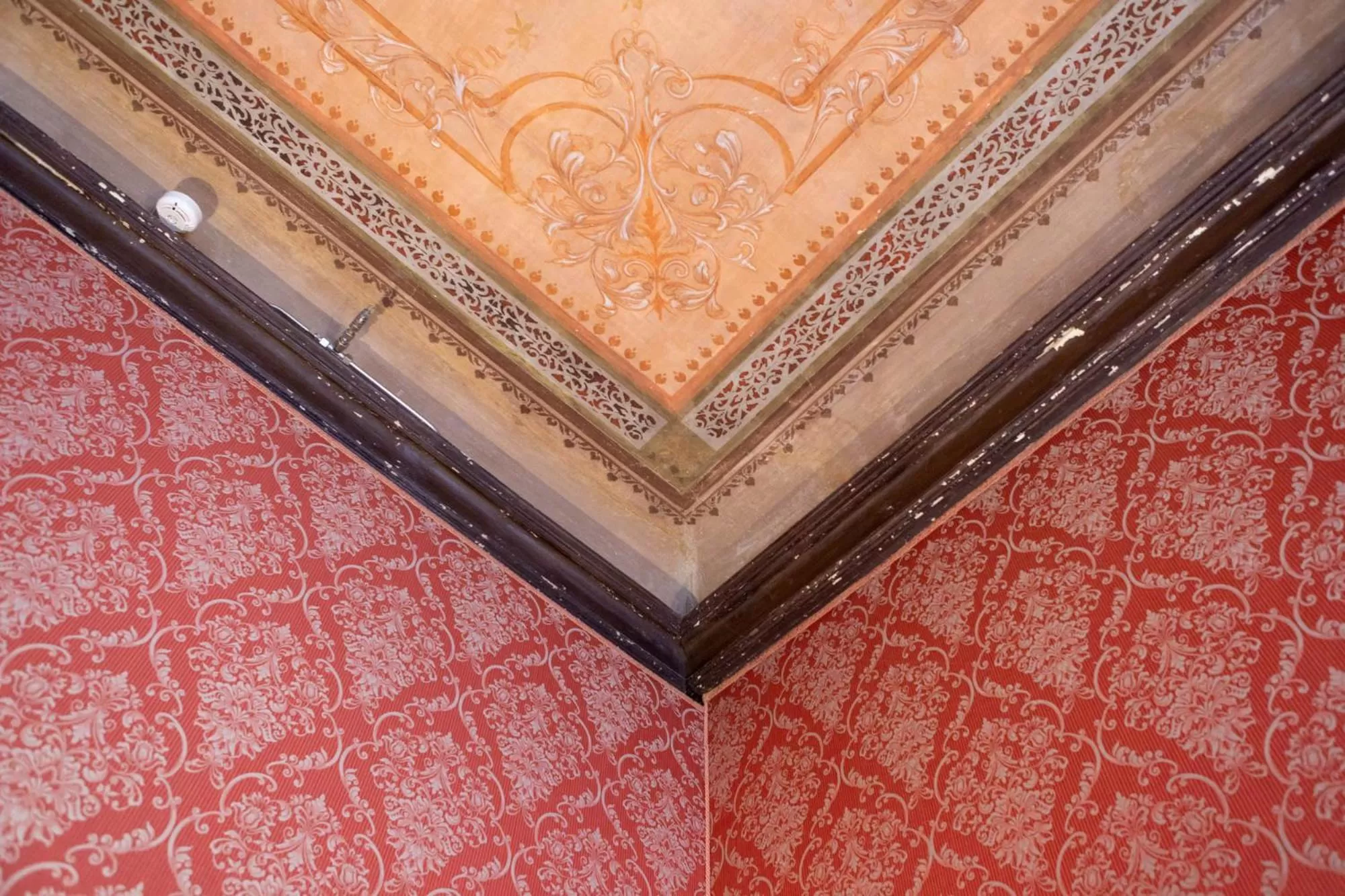 Decorative detail in Duodo Palace Hotel