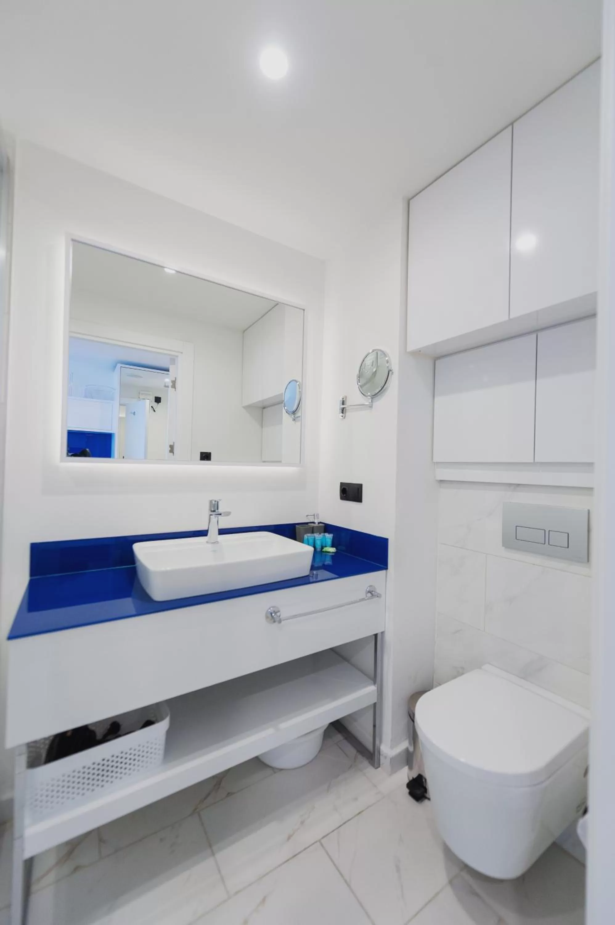 Shower, Bathroom in Orbi City Luxury Suite