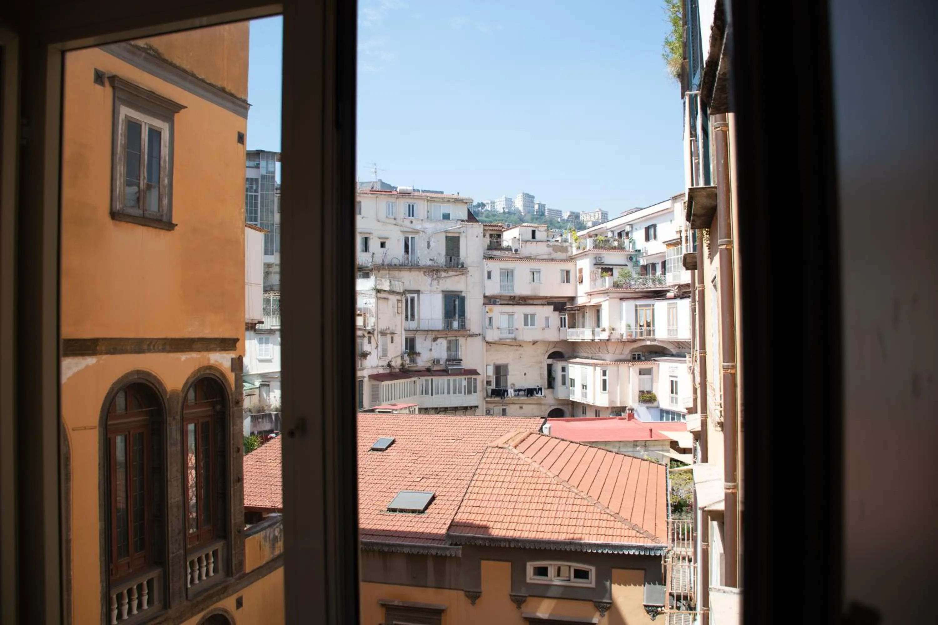 Inner courtyard view in Maison Degas-Dimora di Charme