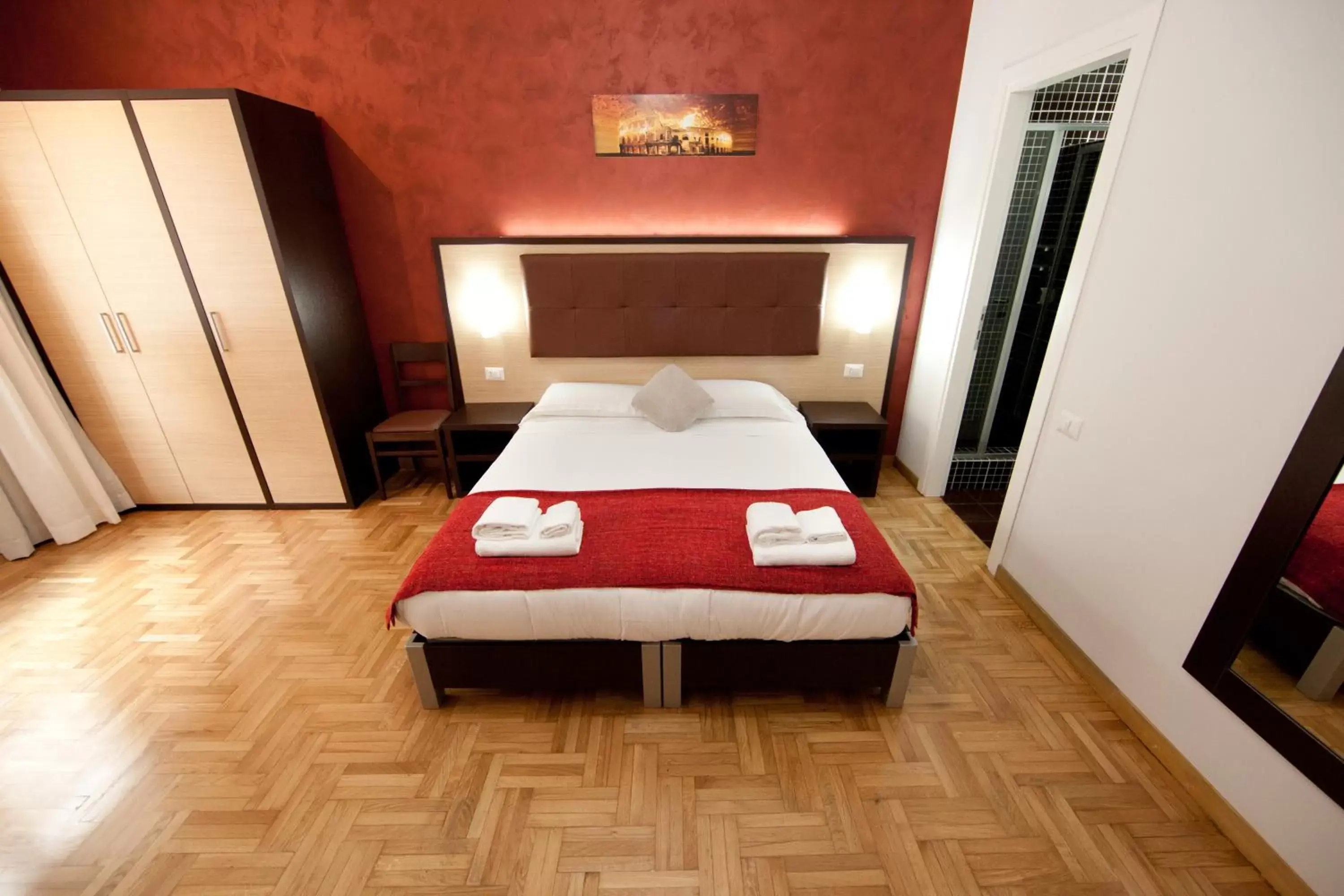 Photo of the whole room, Bed in Star of Rome