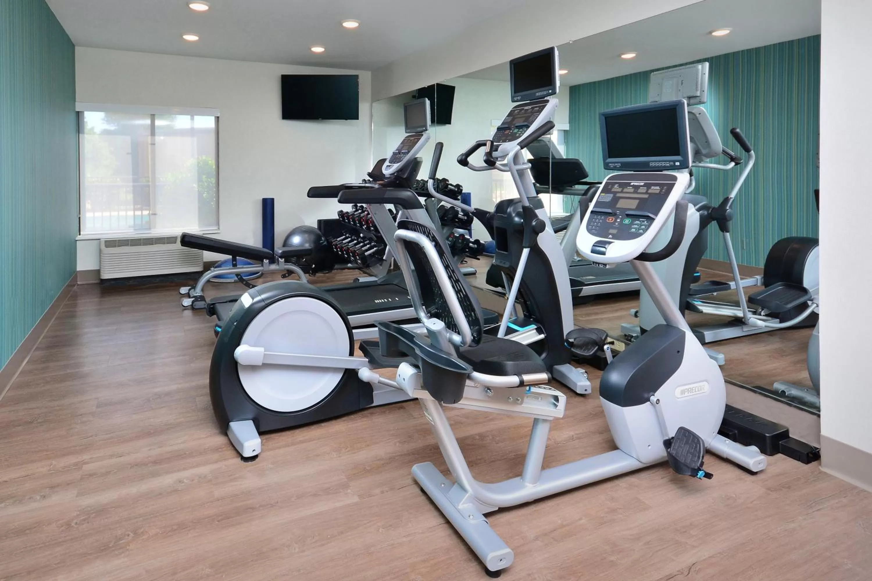 Fitness centre/facilities in Holiday Inn Express Durham by IHG