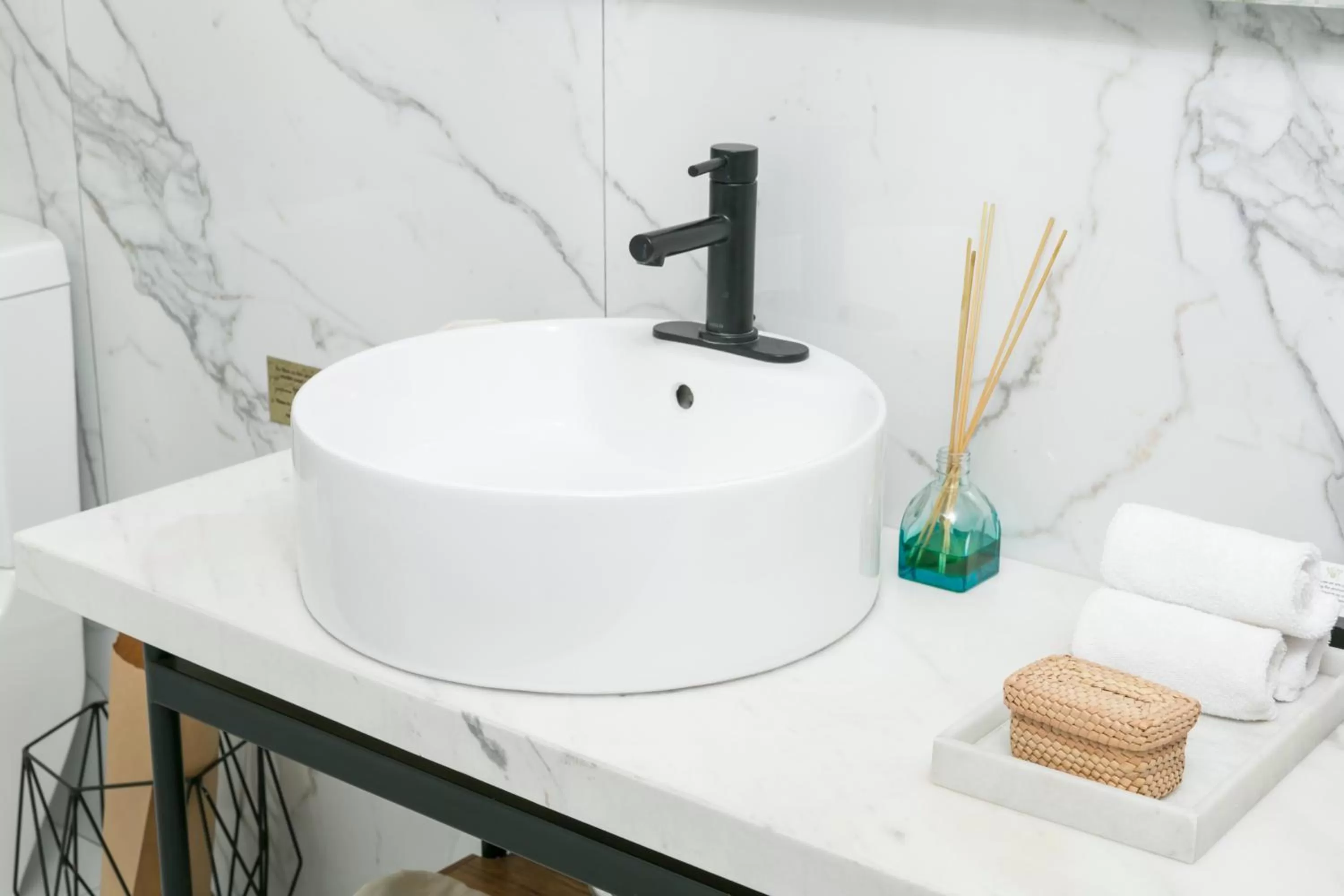 Bathroom in Orchid House Mexico City