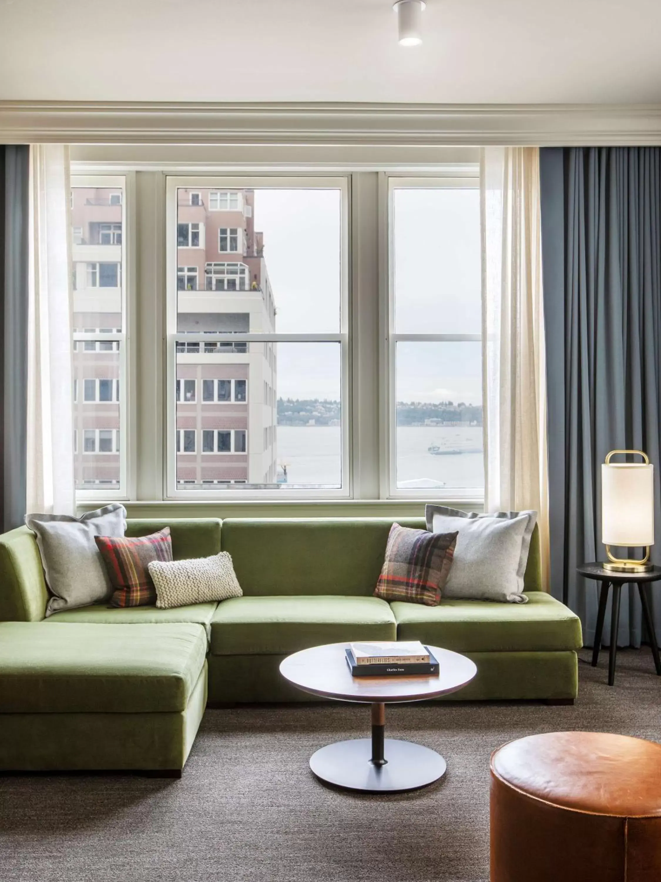 Photo of the whole room, Seating Area in The Alexis Royal Sonesta Hotel Seattle