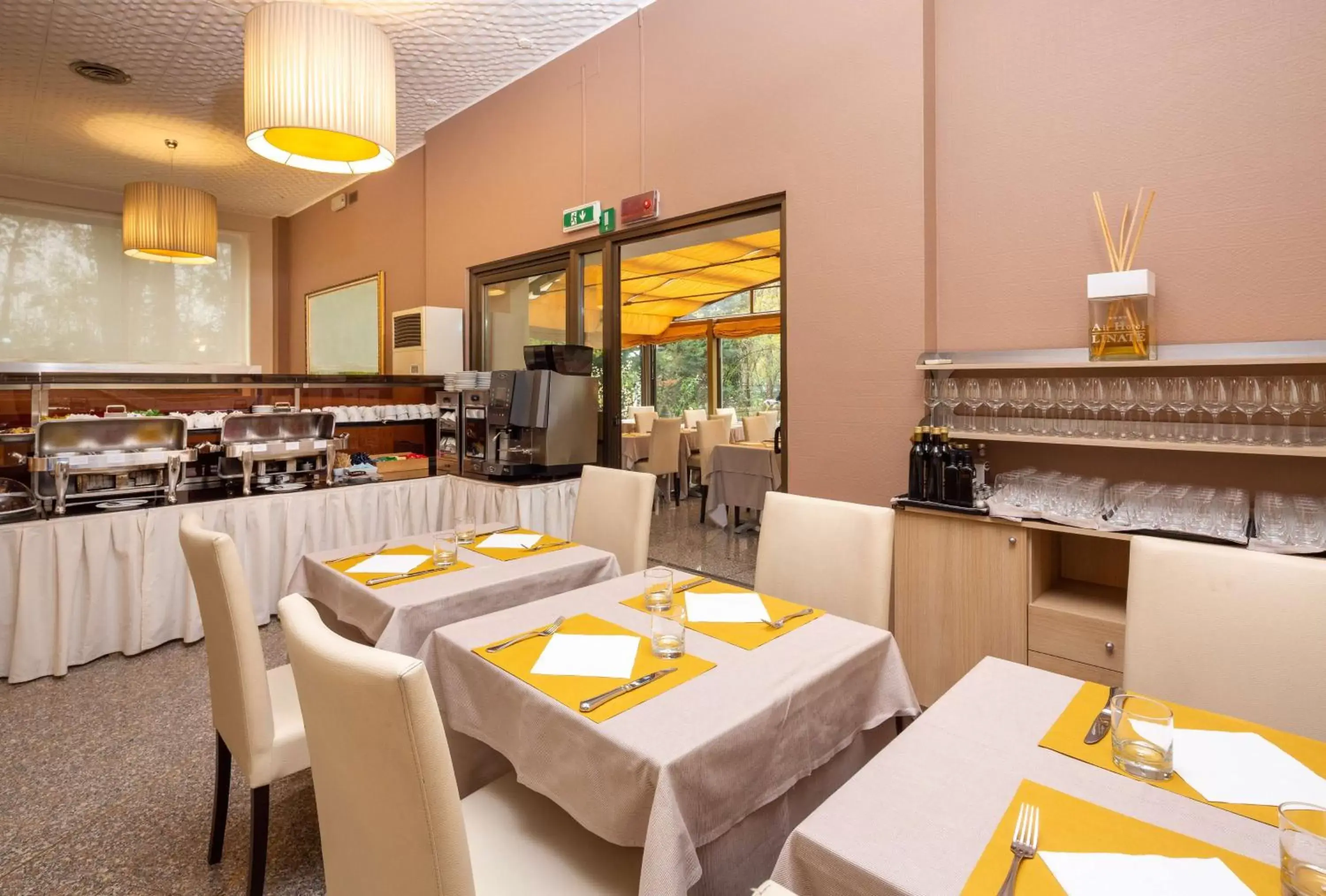 Restaurant/Places to Eat in Best Western Air Hotel Linate