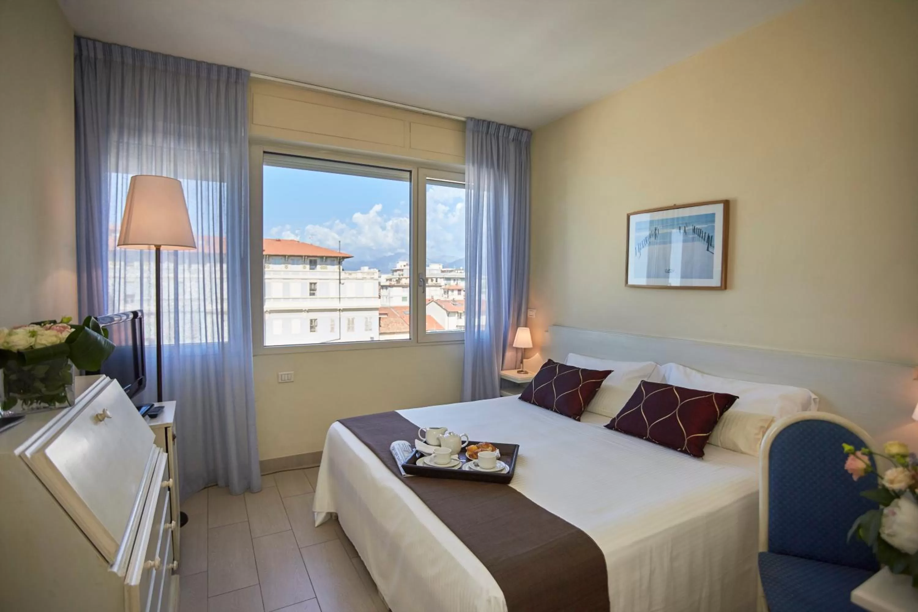 Photo of the whole room, Bed in Hotel Sina Astor