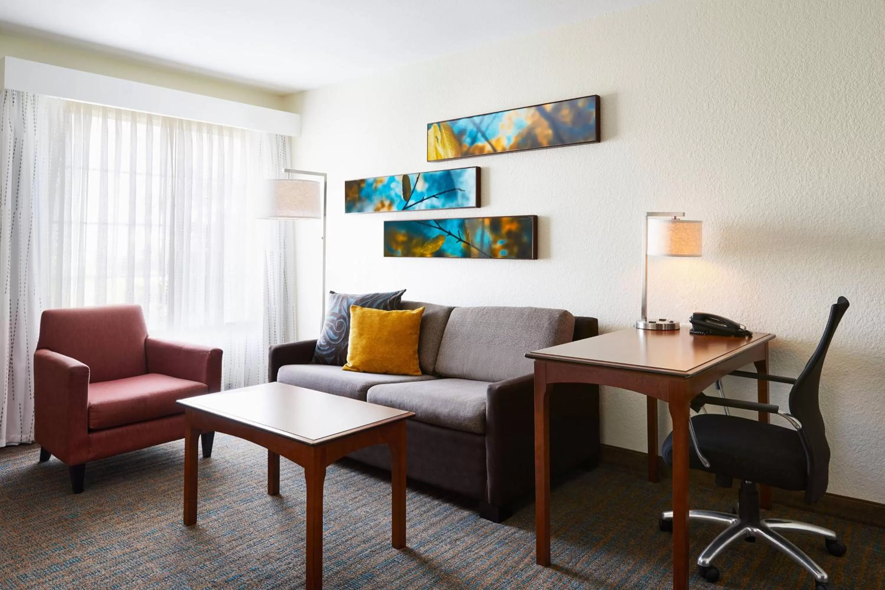 One-Bedroom King Suite with Sofa Bed and Adapted Tub - Mobility and Hearing Accessible in Residence Inn by Marriott Killeen
