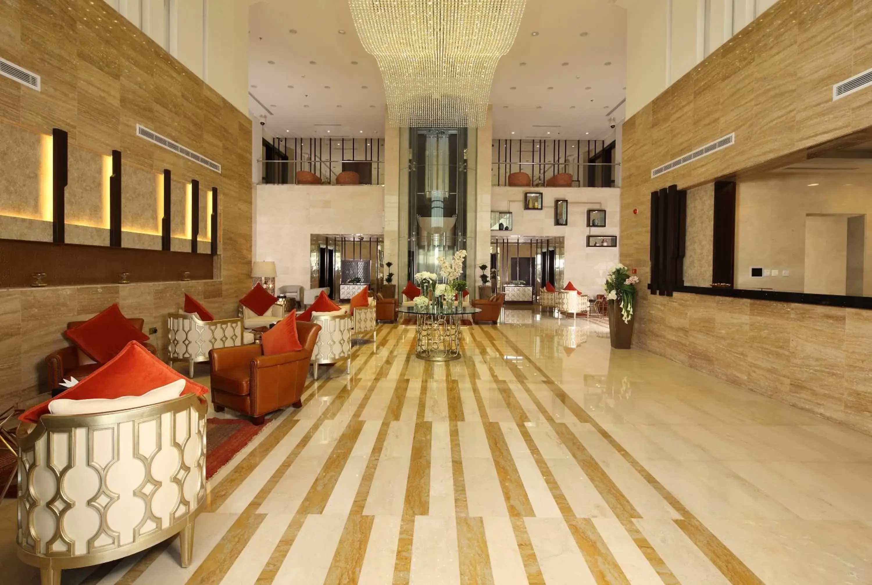 Lobby or reception in Best Western Plus Fursan Lobby or reception in Best Western Plus Fursan