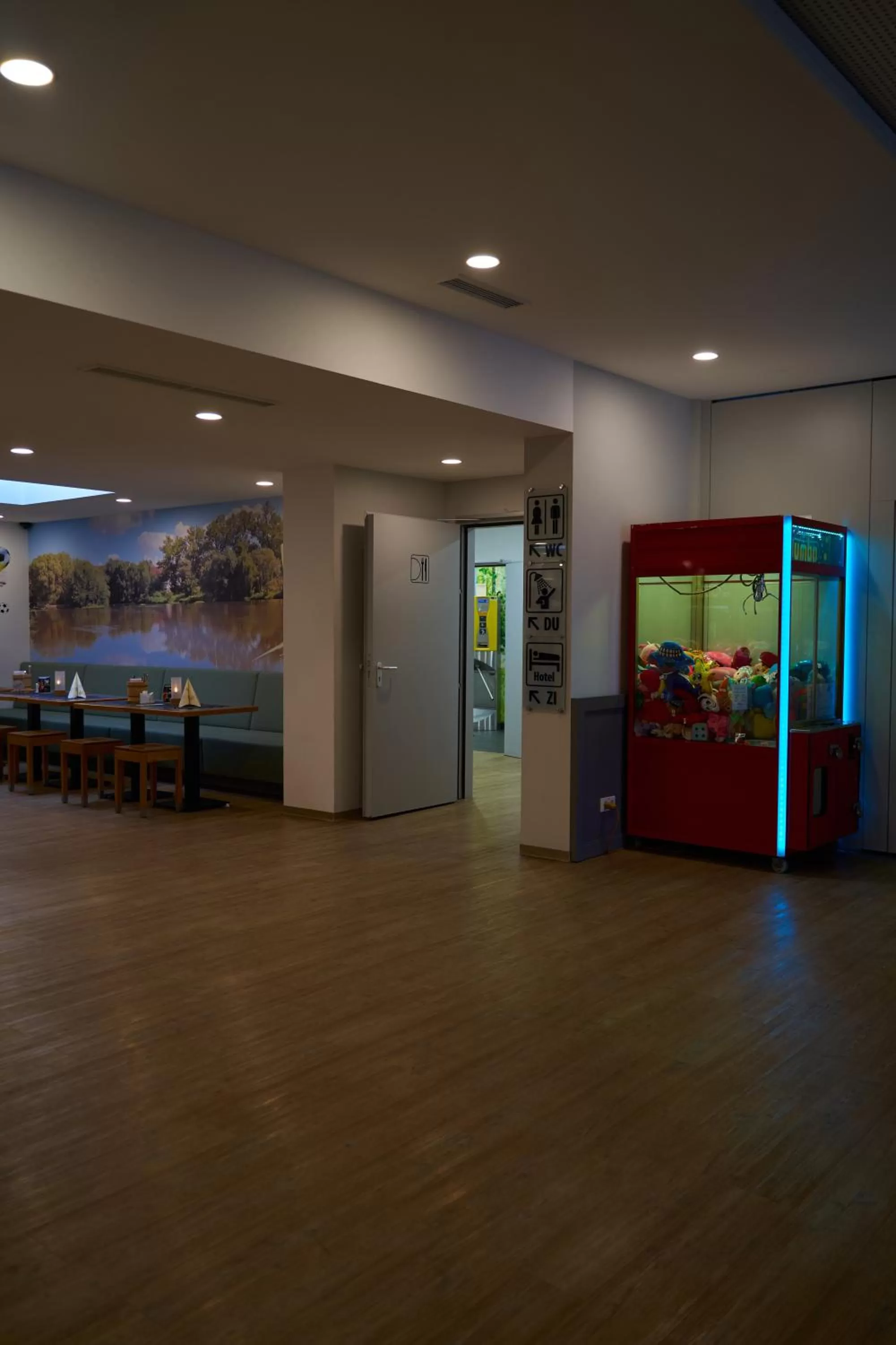 Restaurant/places to eat in Hotel Auszeit im Euro Rastpark Guxhagen