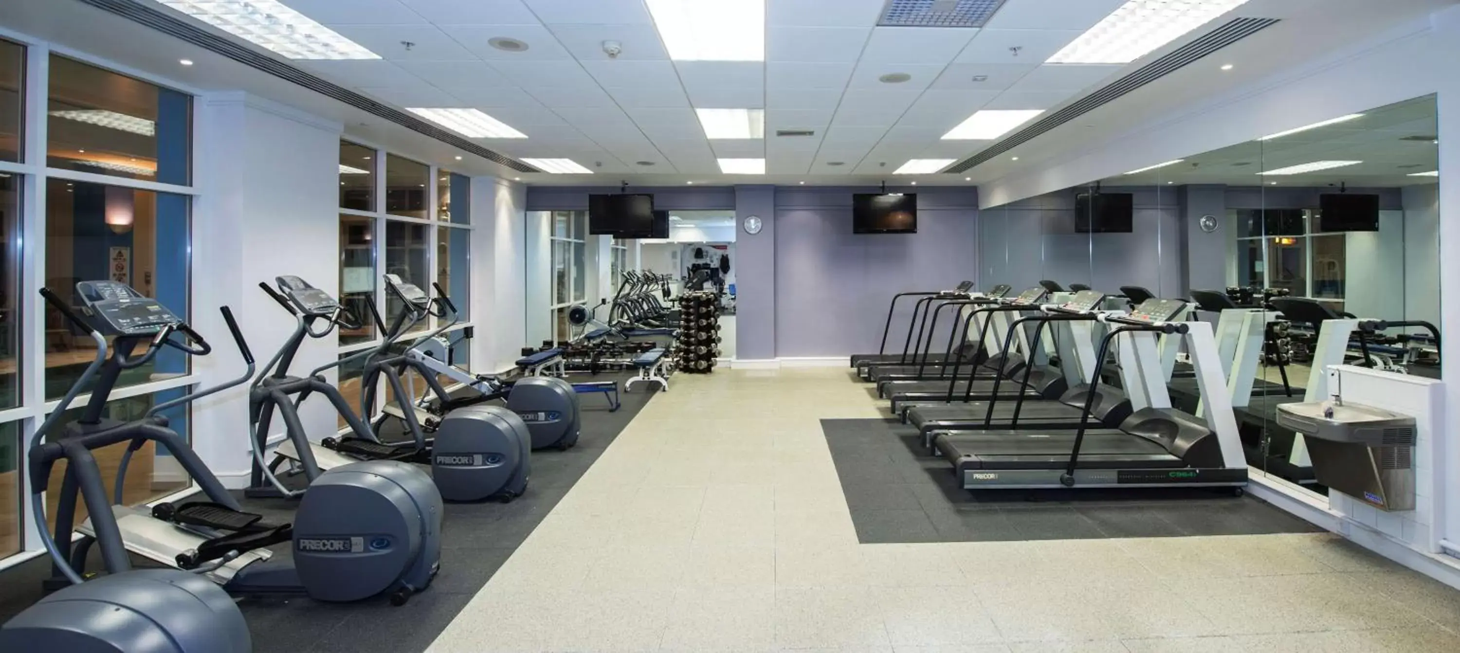 Fitness centre/facilities in DoubleTree by Hilton Dartford Bridge Fitness centre/facilities in DoubleTree by Hilton Dartford Bridge