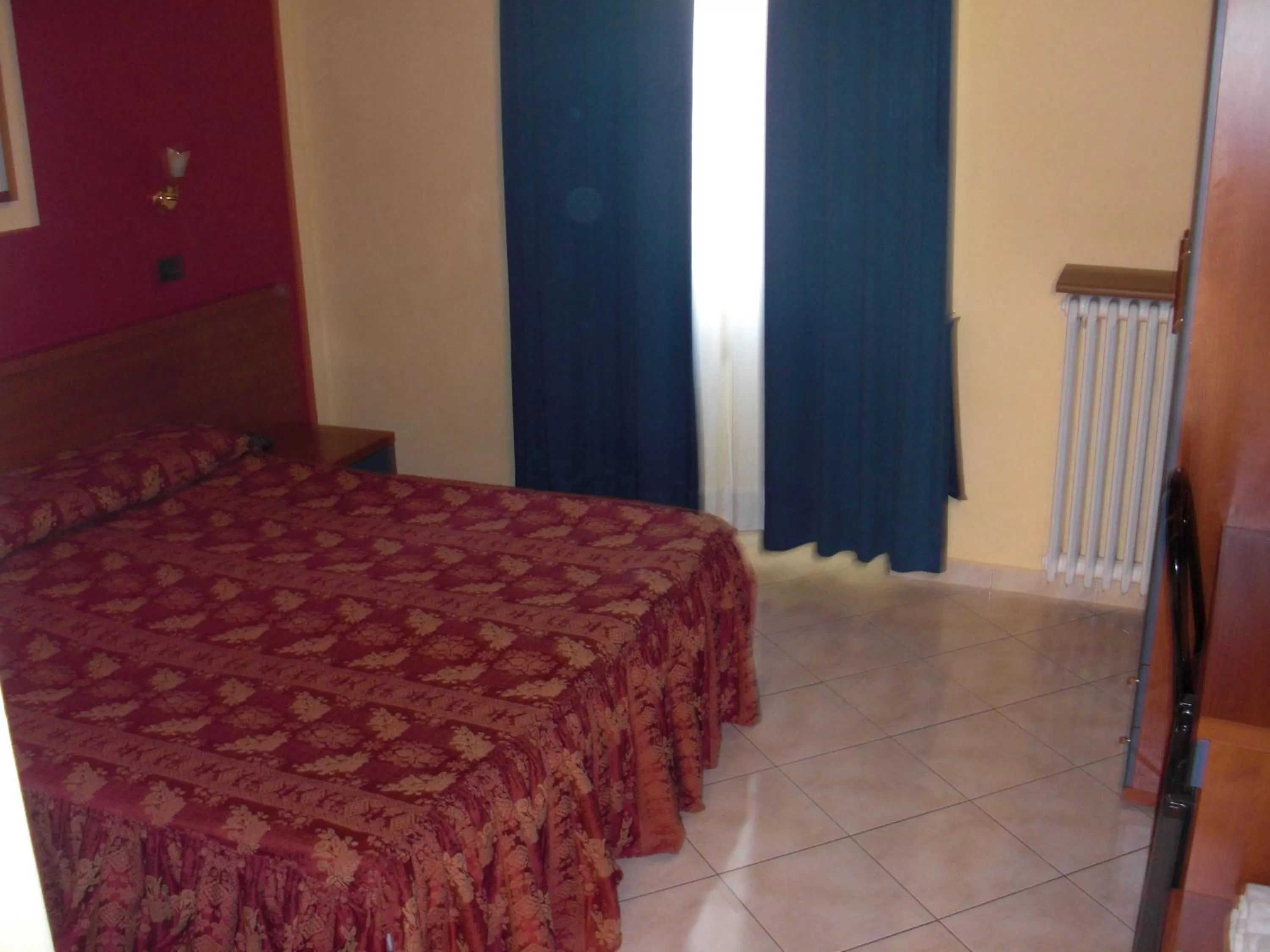 Bed in Hotel Legnano