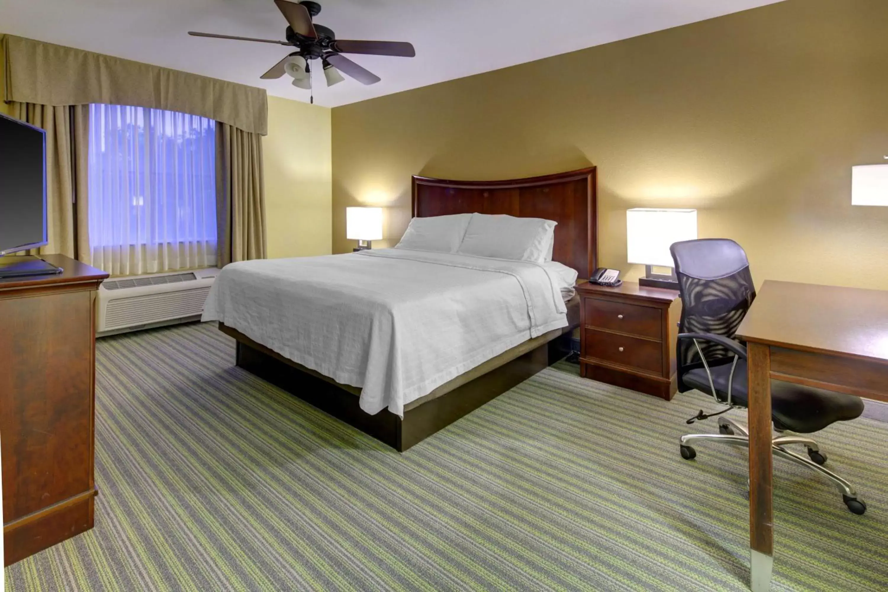 Bedroom, Bed in Homewood Suites by Hilton West Palm Beach