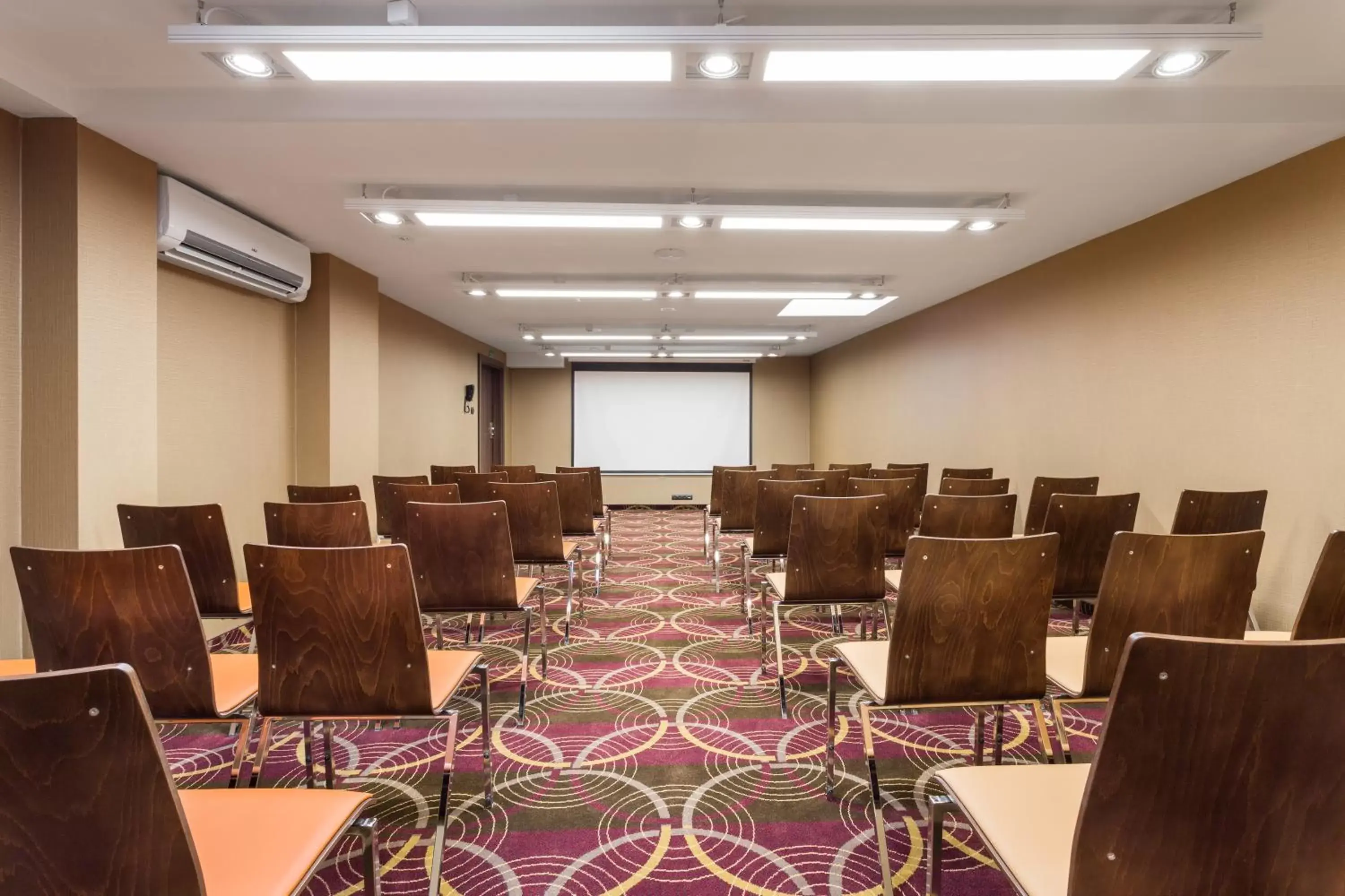 Meeting/conference room in Hotel DeSilva Premium Poznań