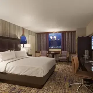 Bed in Nugget Casino Resort Bed in Nugget Casino Resort