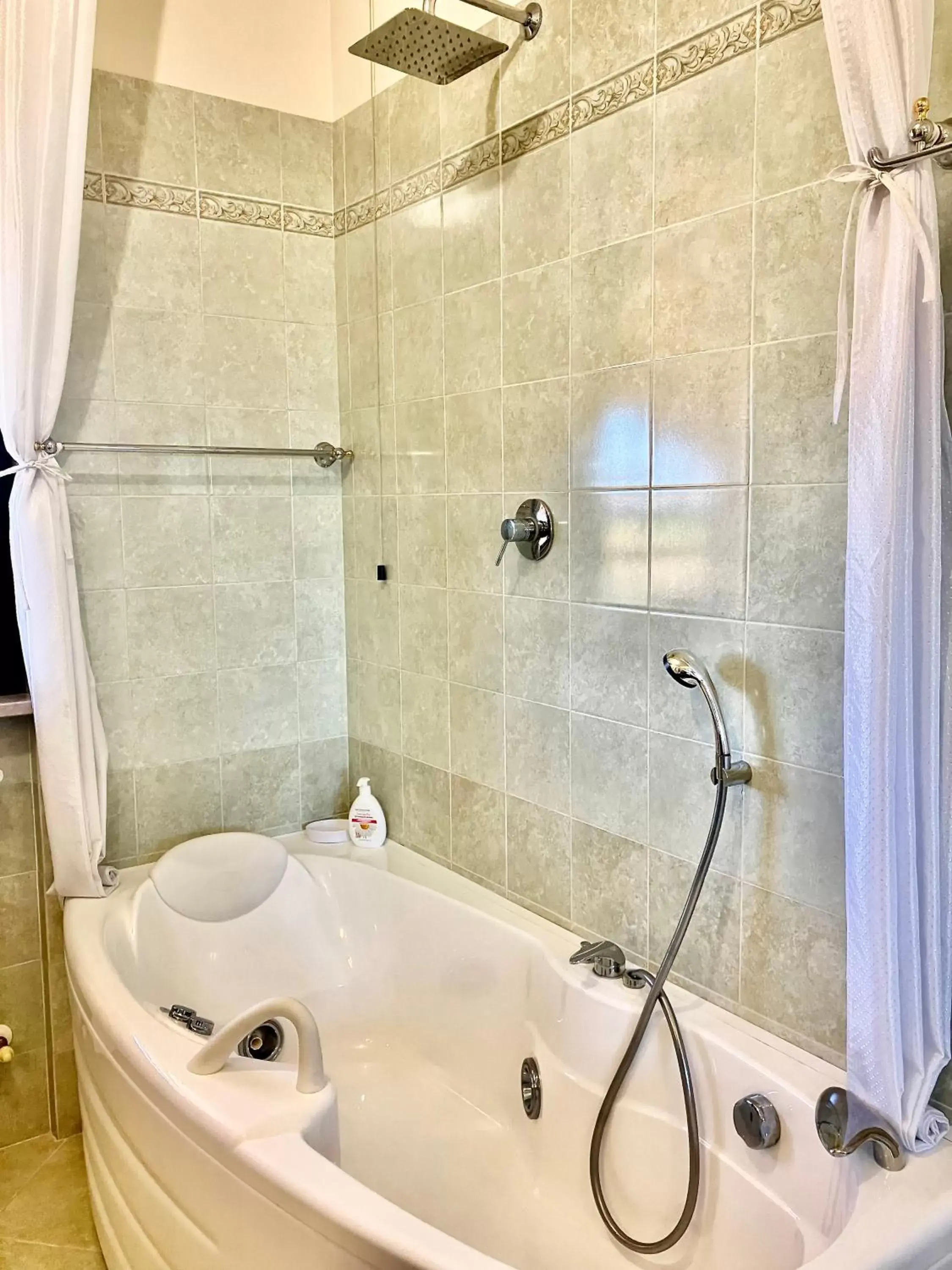 Shower, Bathroom in B&B Desenzano Paradise
