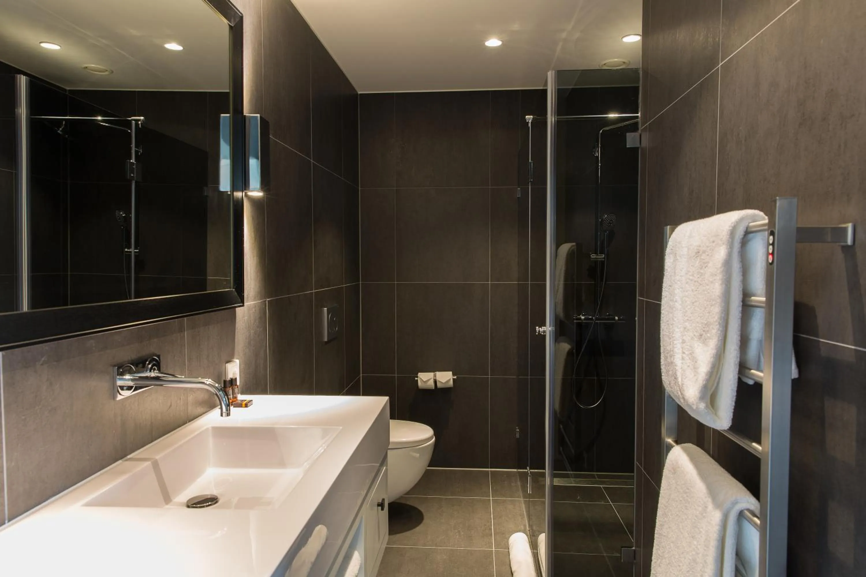 Toilet in B-aparthotel Kennedy