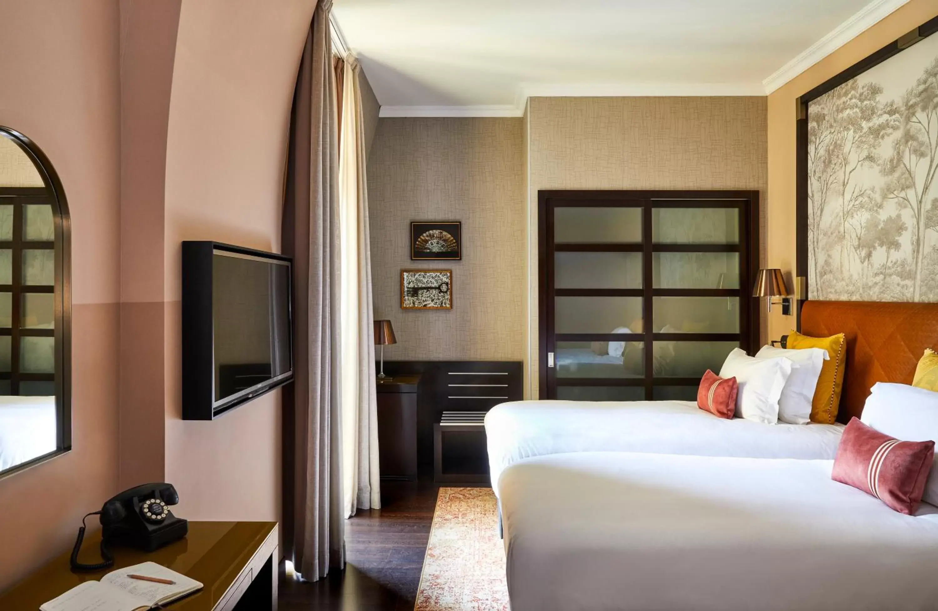 Photo of the whole room, Bed in Hotel Indigo Venice - Sant'Elena, an IHG Hotel