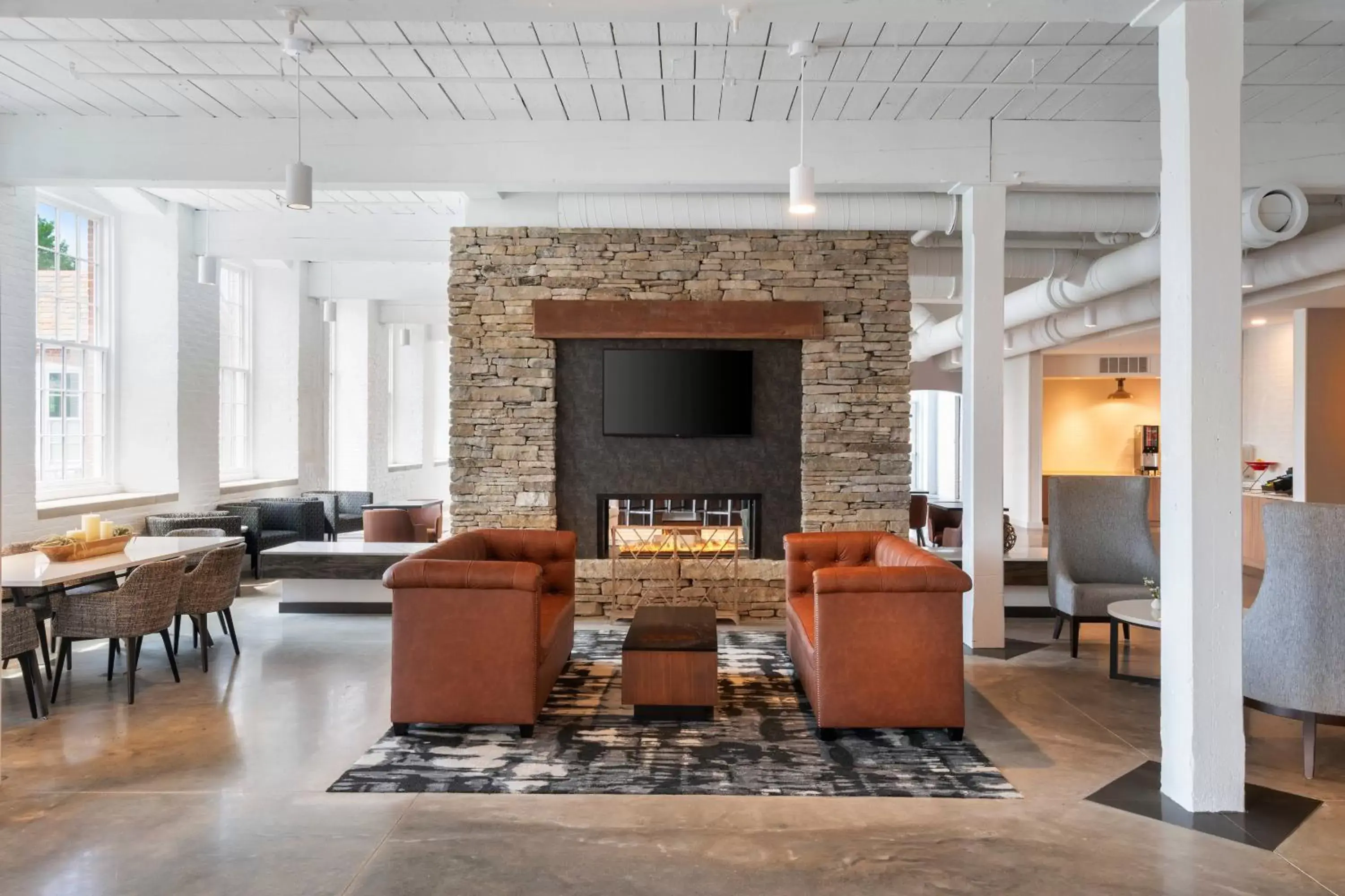 Lobby or reception, Lounge/Bar in Fairfield Inn & Suites Madison Historic Eagle Cotton Mill
