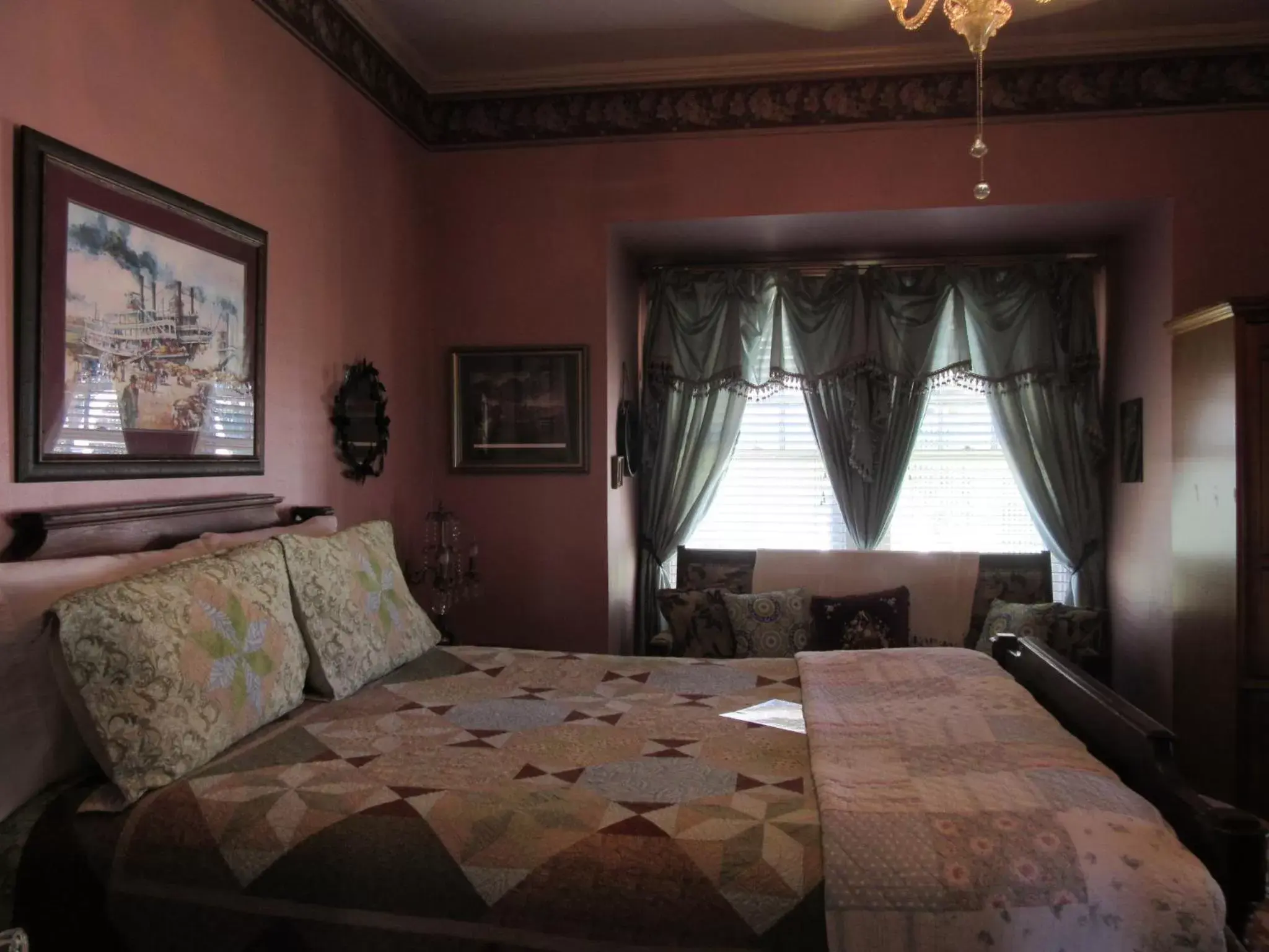 Bed in The Carriage House