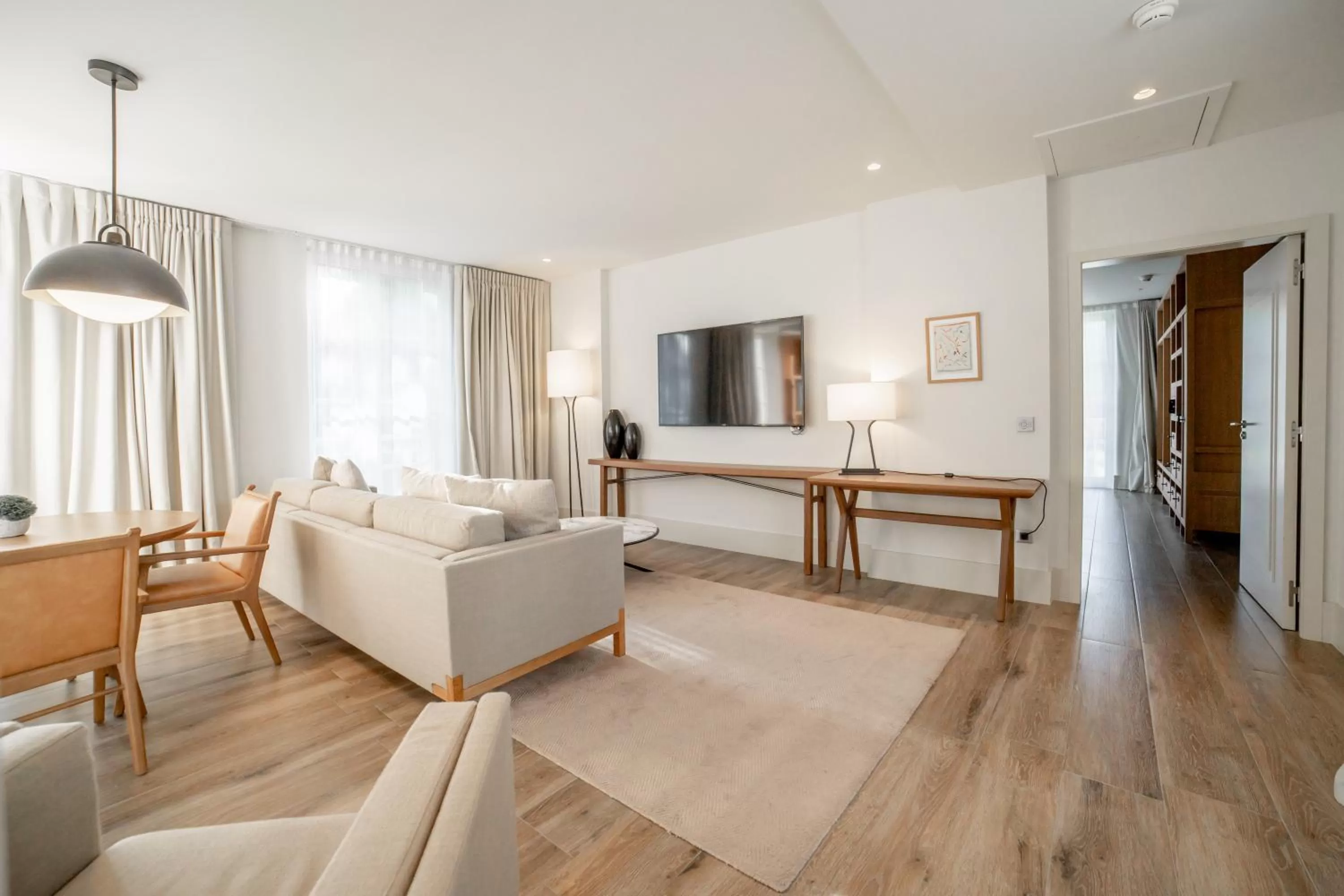 TV and multimedia in Le Grand Pavillon Chantilly