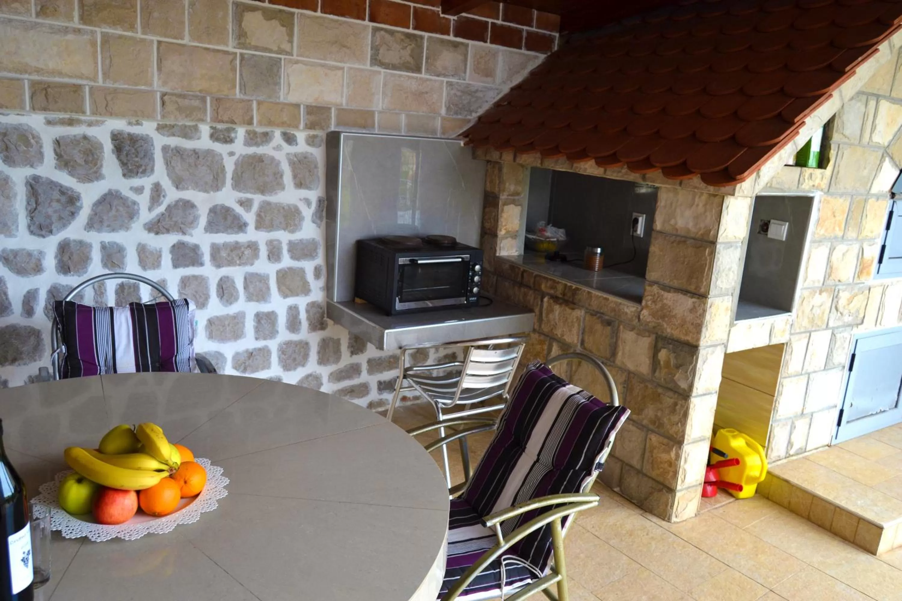 BBQ facilities, Kitchen/Kitchenette in Tivat Apartments