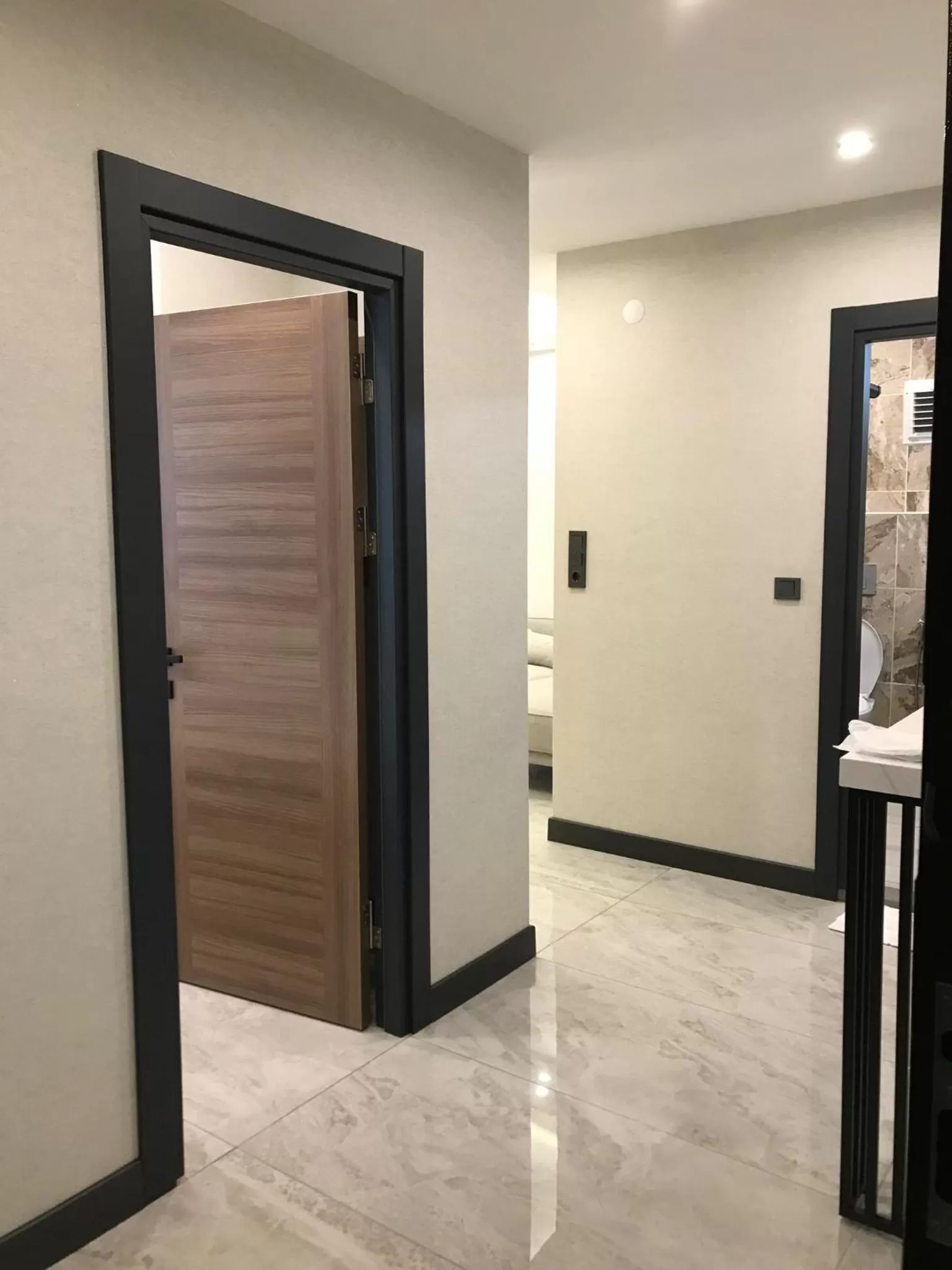 Communal lounge/ TV room in Yılmaz Suit Apartments