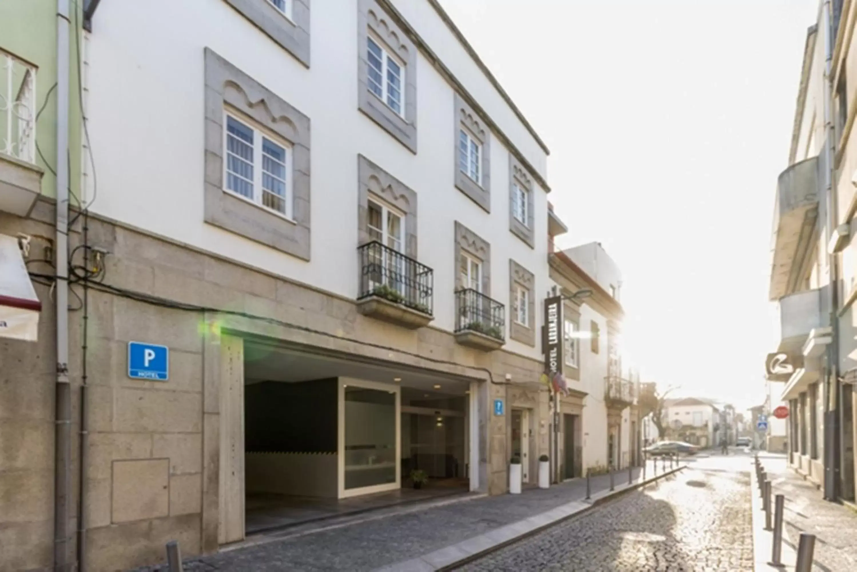 Facade/entrance in Hotel Laranjeira