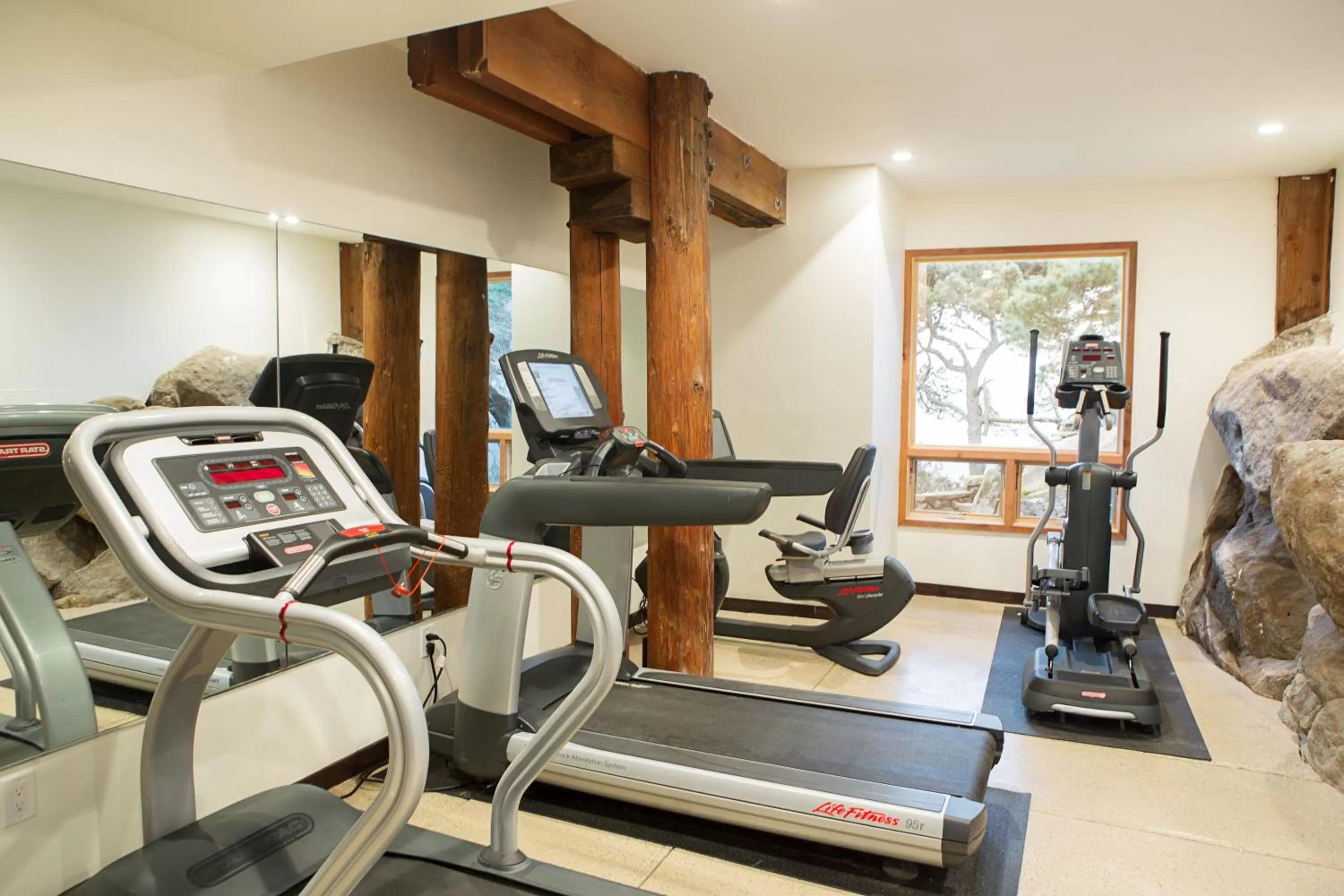 Fitness centre/facilities in Timber Cove Resort