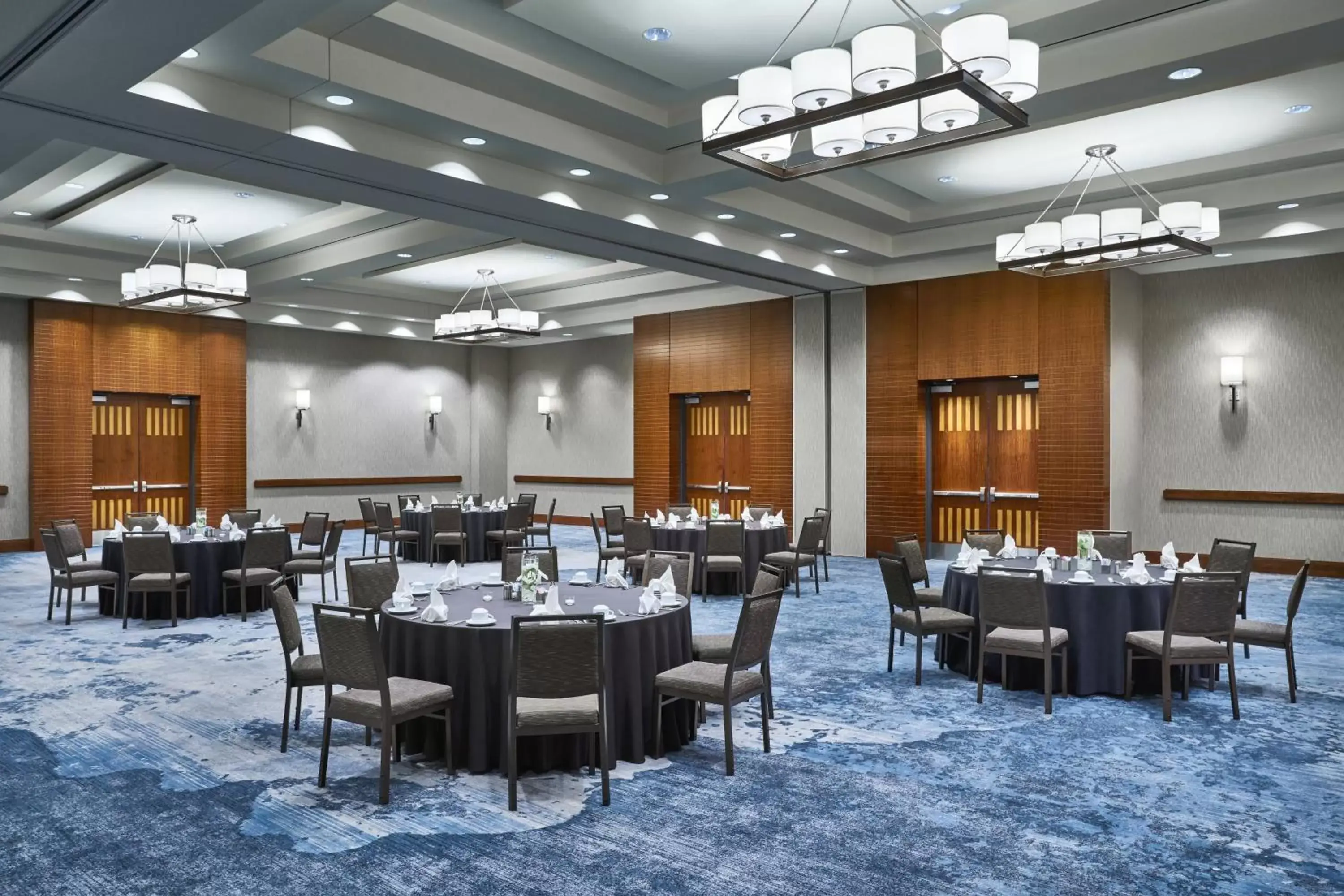 Meeting/conference room, Restaurant/Places to Eat in The Westin Virginia Beach Town Center