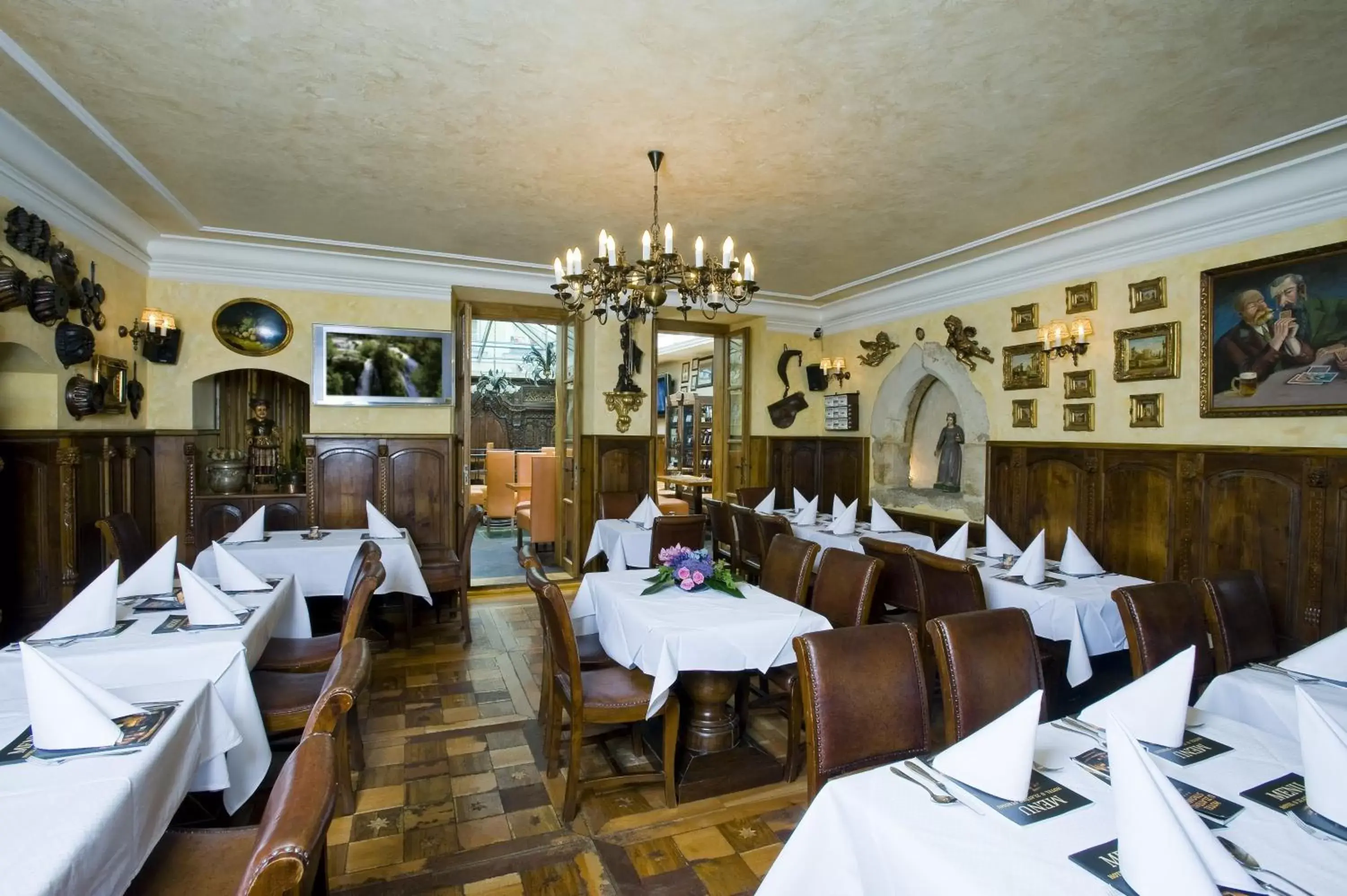 Restaurant/Places to Eat in Hotel U Zlatého Stromu Prague by BHG