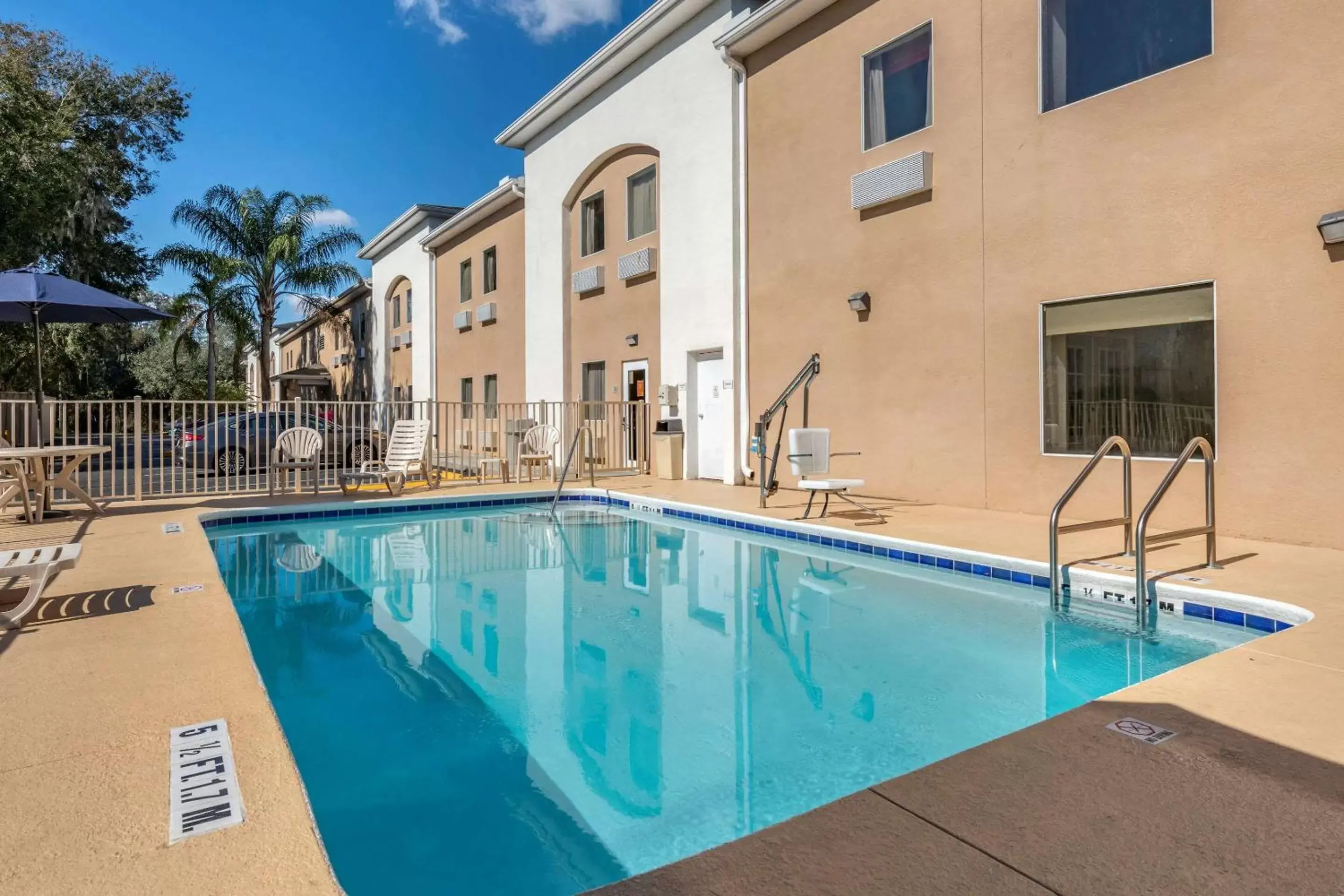 On site, Swimming Pool in Quality Inn Zephyrhills-Dade City