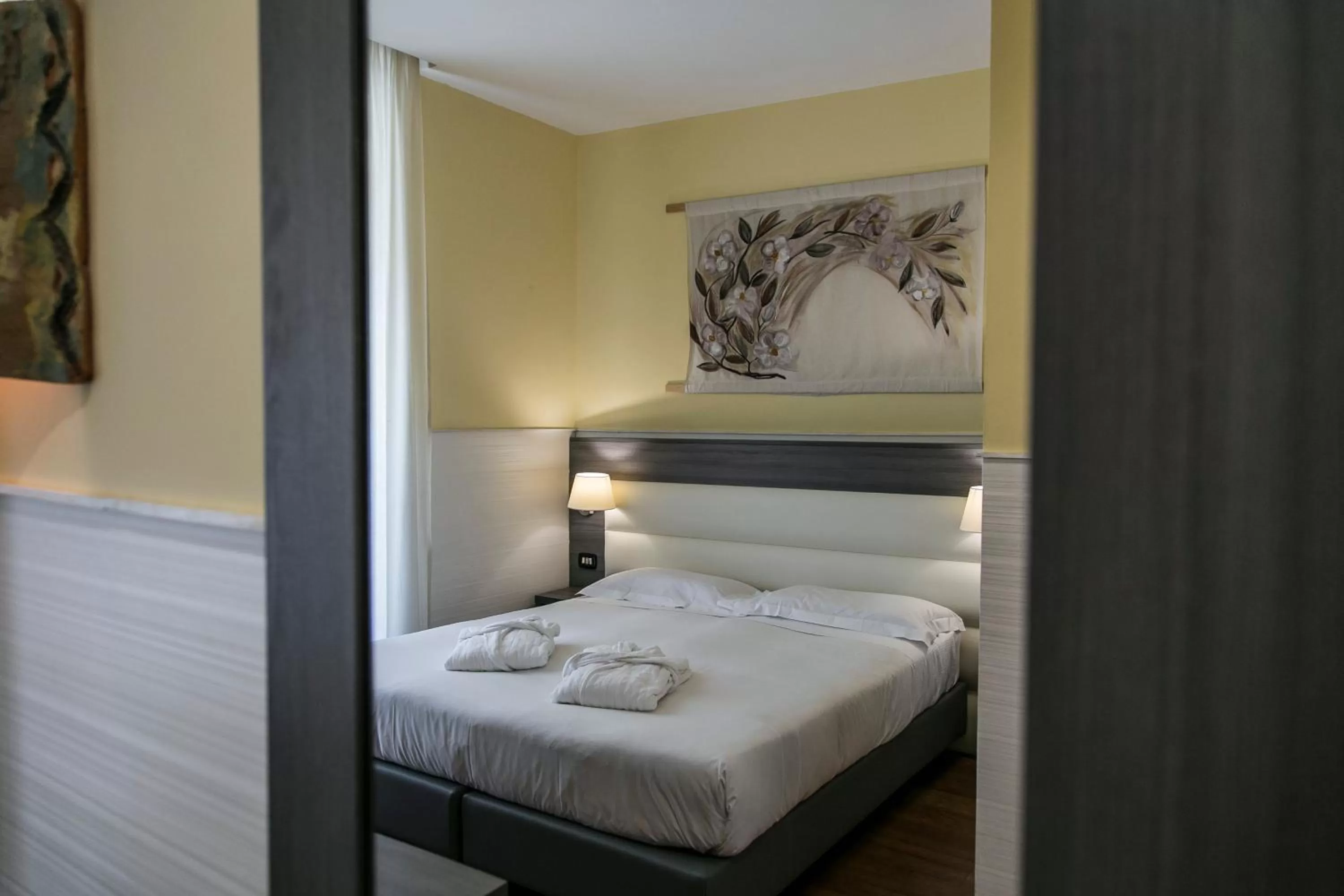 Bedroom, Bed in Hotel Aphrodite