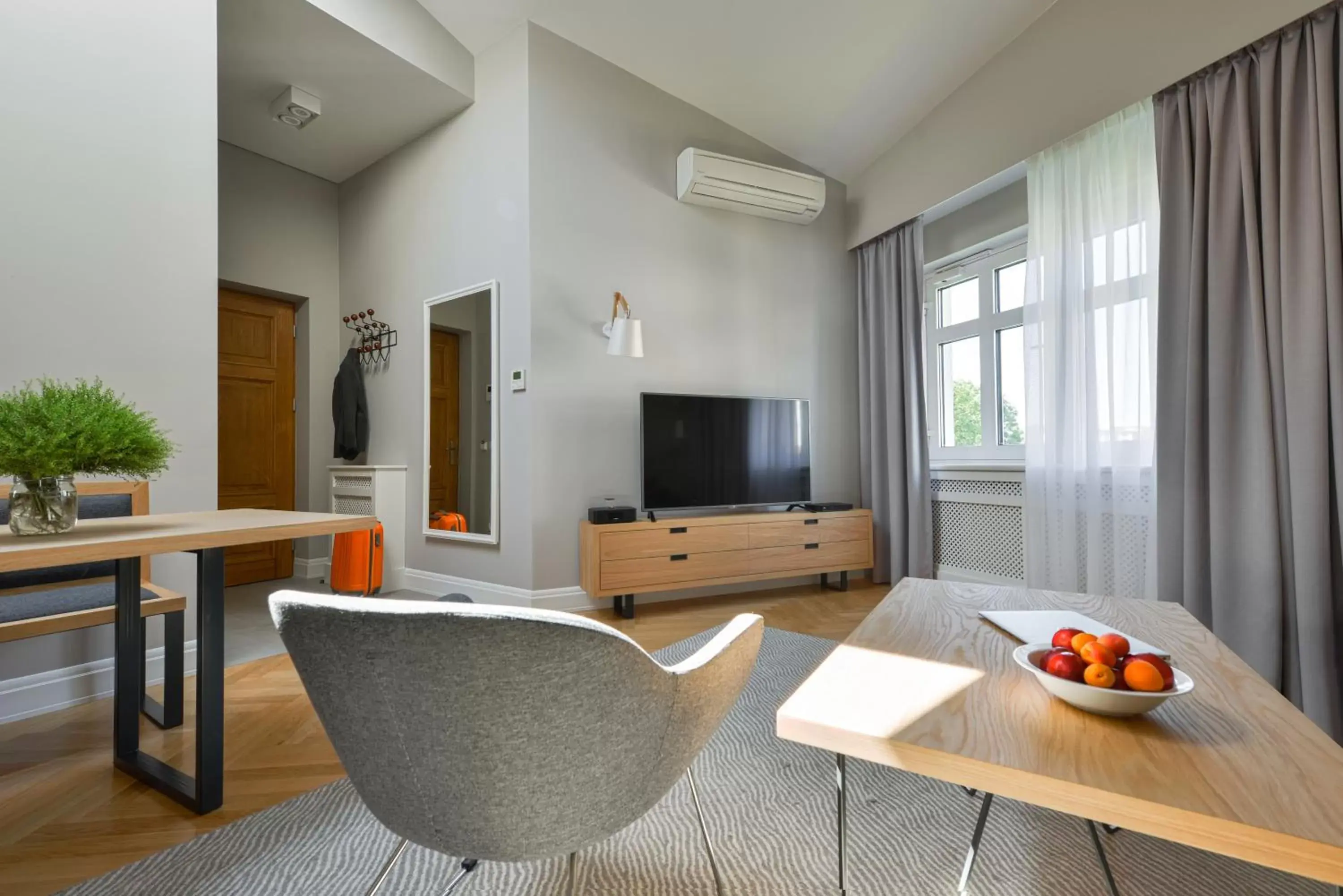 TV and multimedia in STRADONIA Serviced Apartments