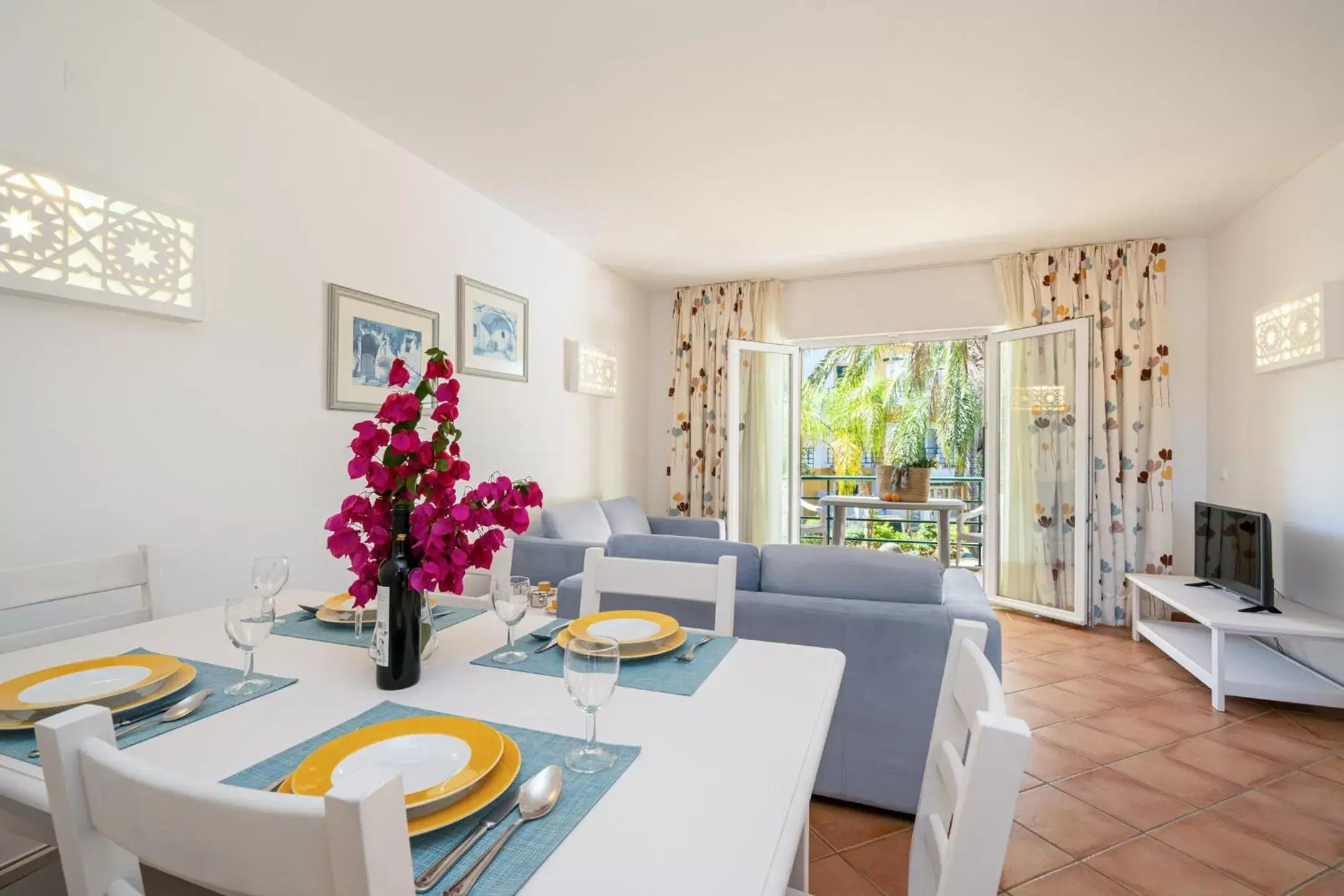 Dining Area in Quinta do Morgado - Apartamentos Turisticos Monte Da Eira