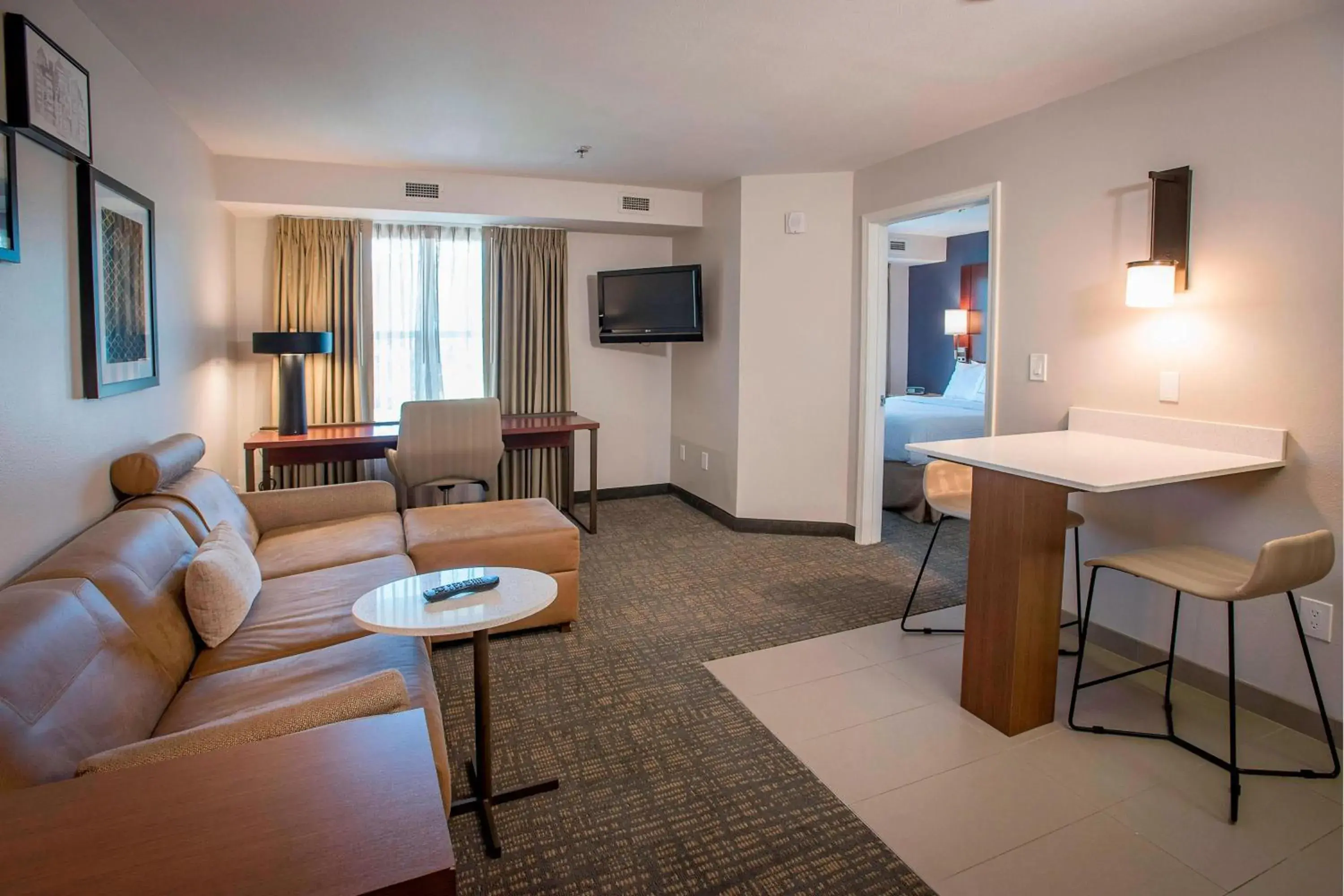 Living room, Seating Area in Residence Inn by Marriott Pensacola Downtown