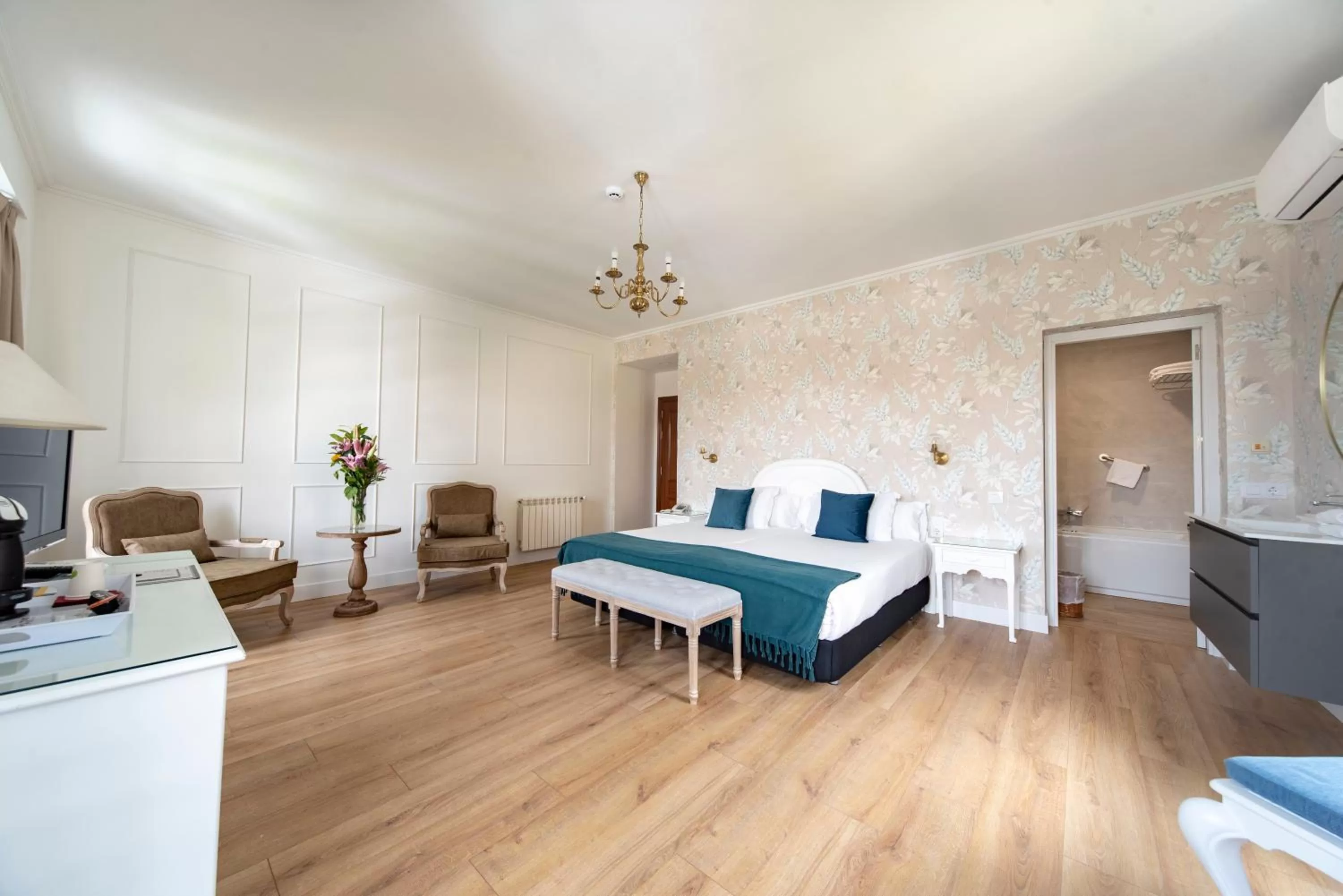 Bedroom, Bed in Hotel Infanta Isabel by Recordis Hotels