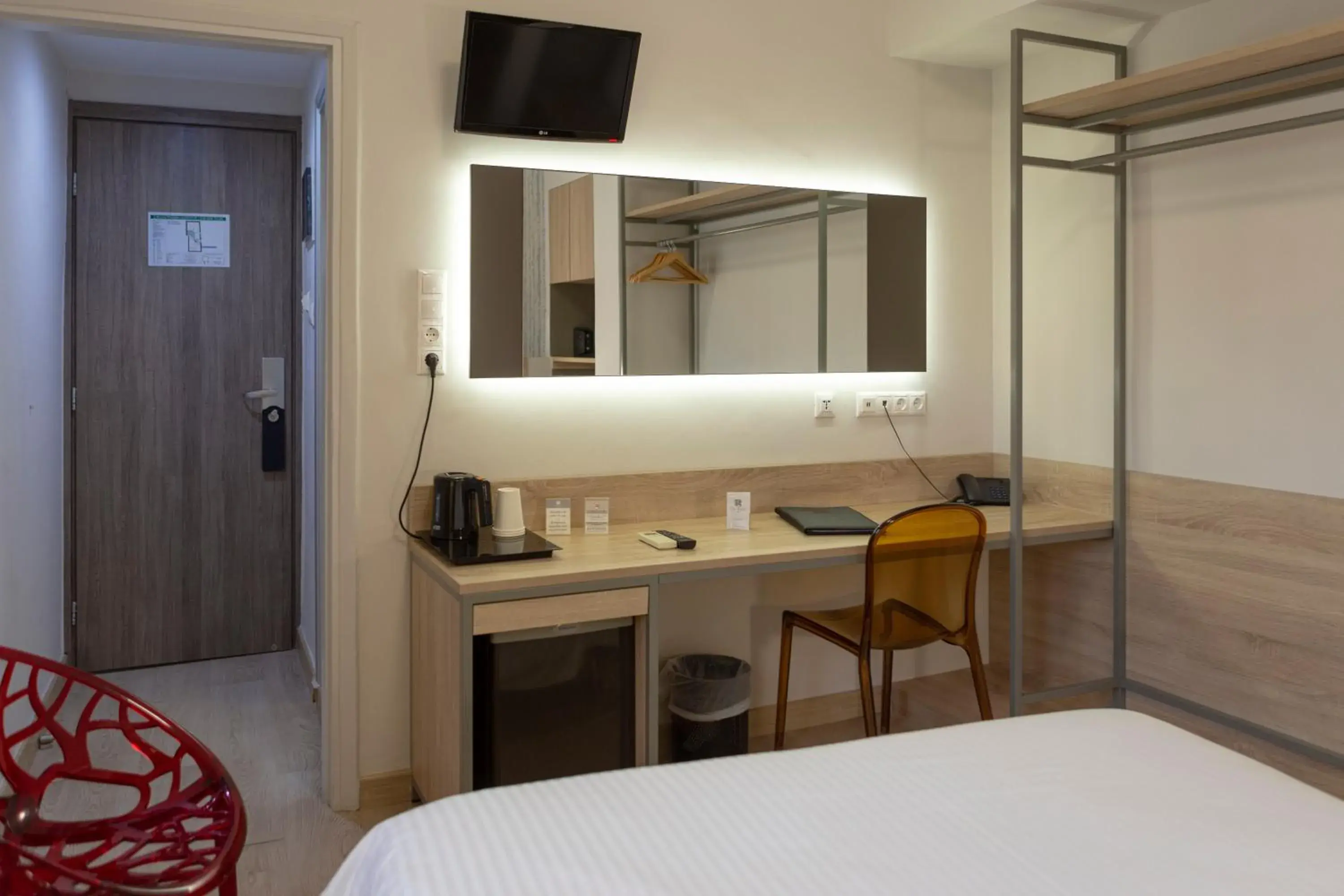 Bedroom, Bathroom in Pan Hotel