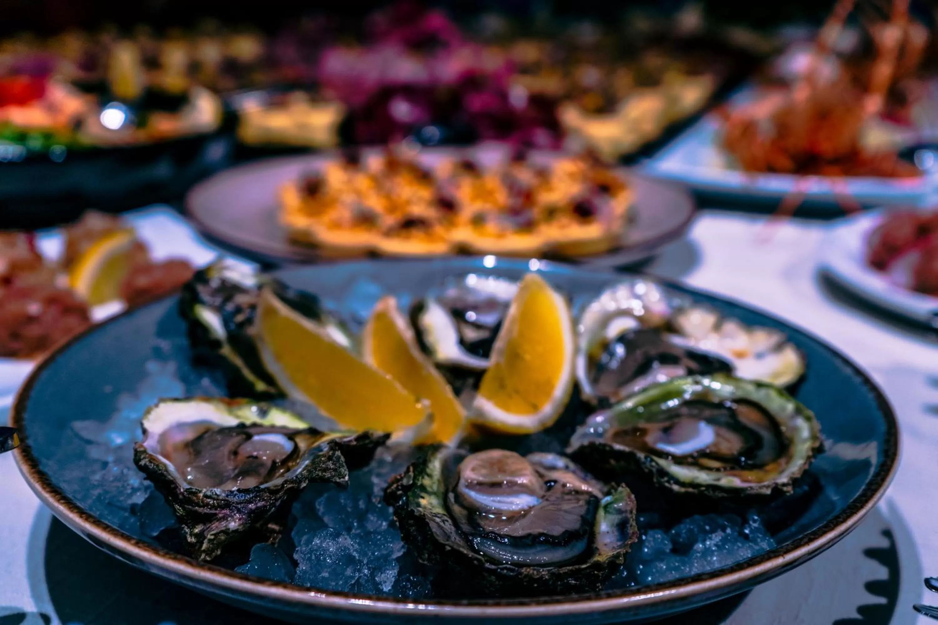 Restaurant/places to eat in Leonis Restaurant & Rooms