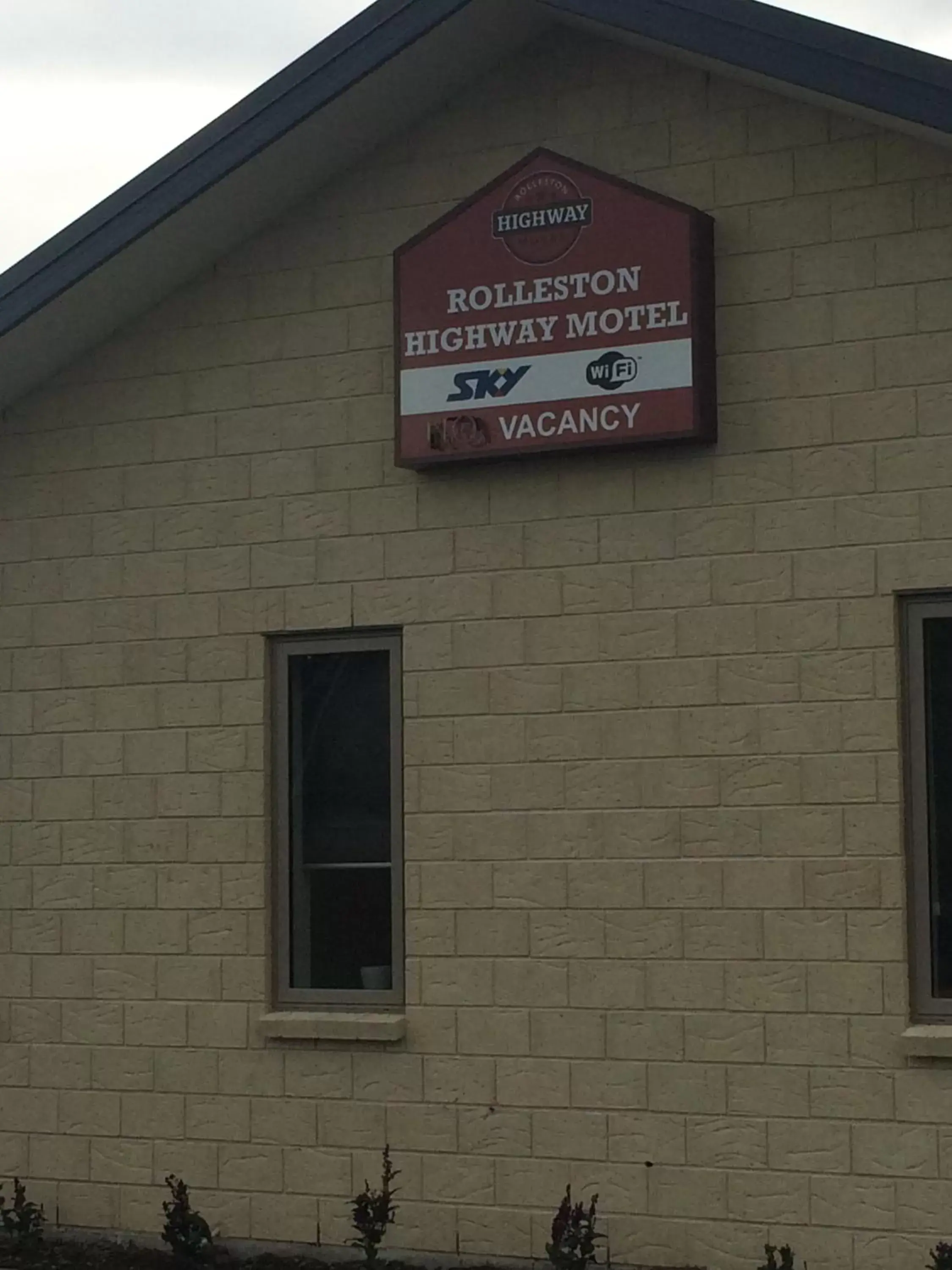 Property logo or sign in Rolleston Highway Motel