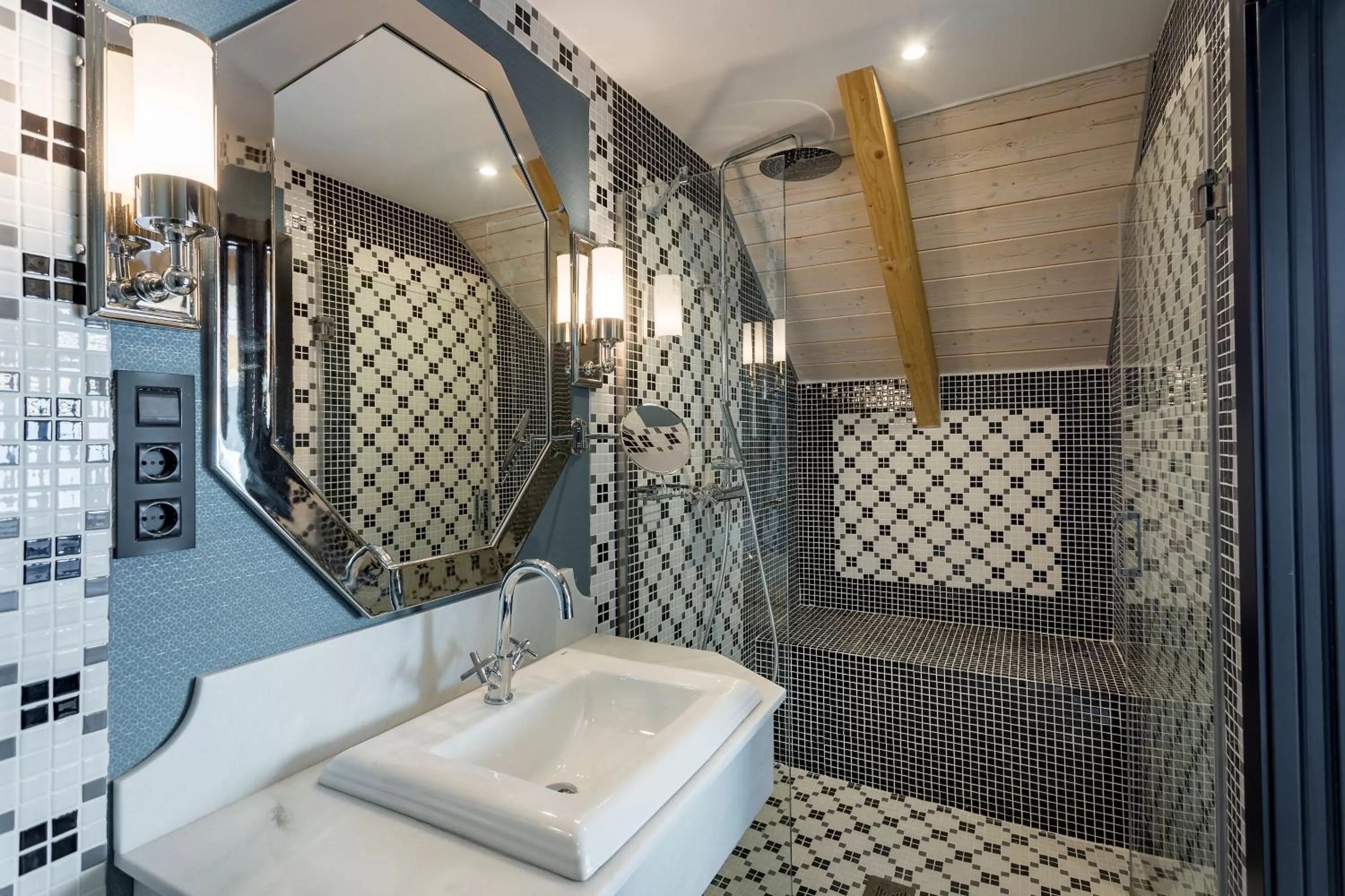 Bathroom in Room Mate Collection Alba, Madrid