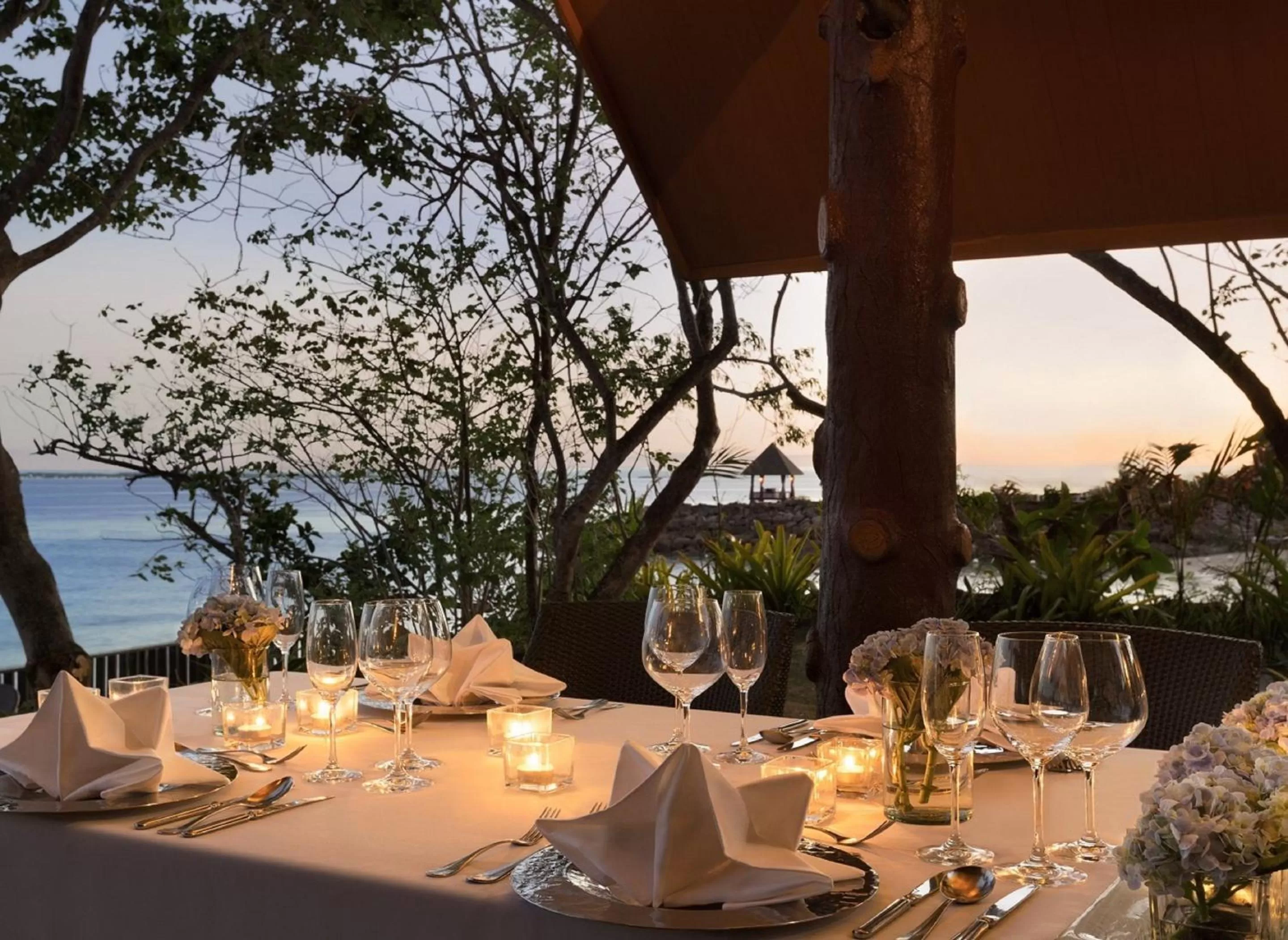 Restaurant/places to eat in Shangri-La Mactan, Cebu