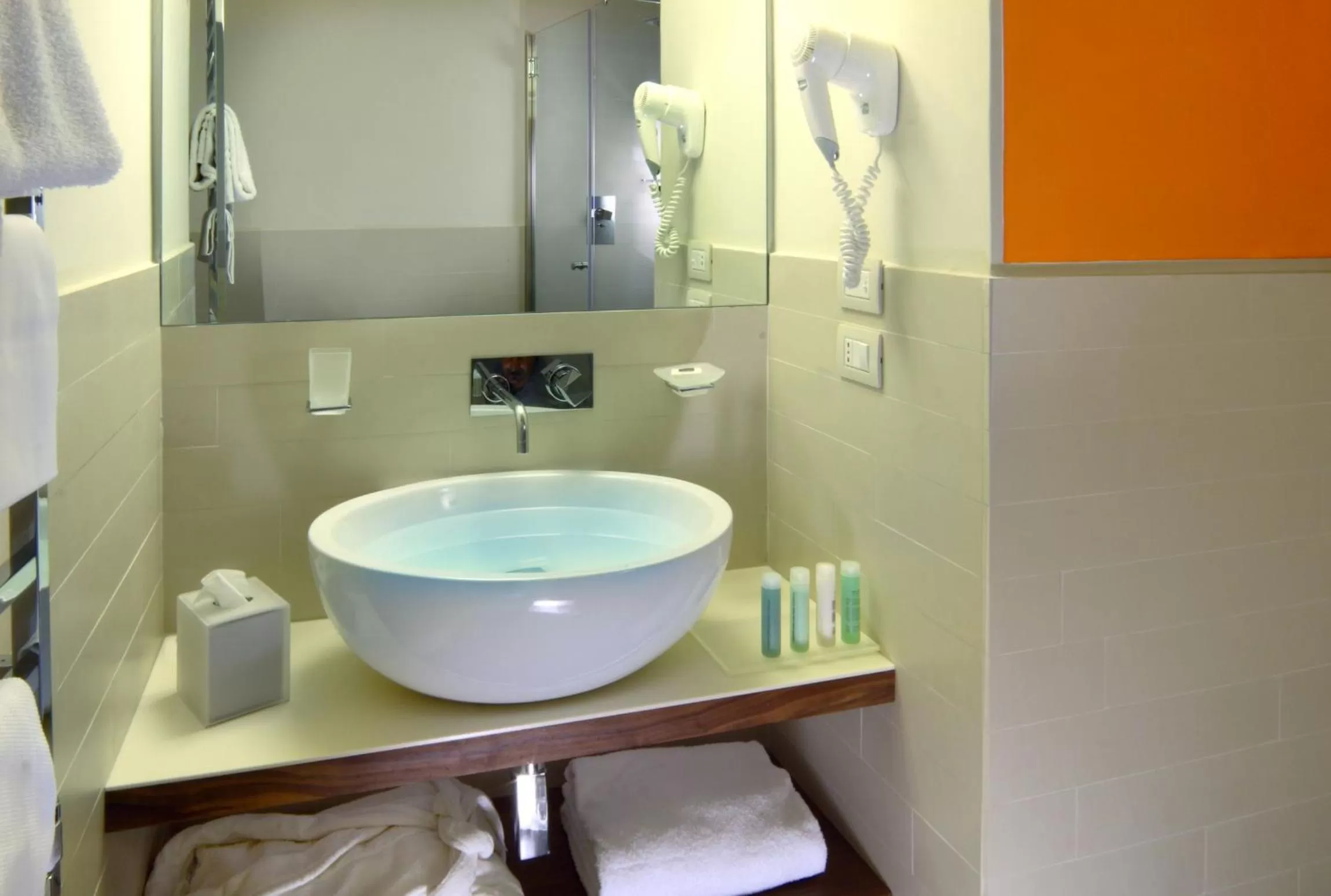 Bathroom in Hotel Adriano