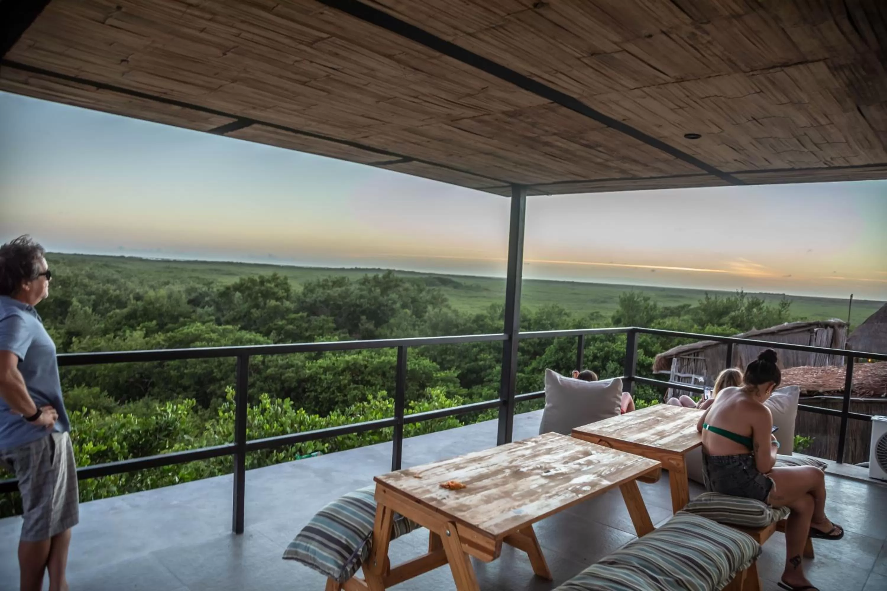 Communal lounge/ TV room in Suites Tulum