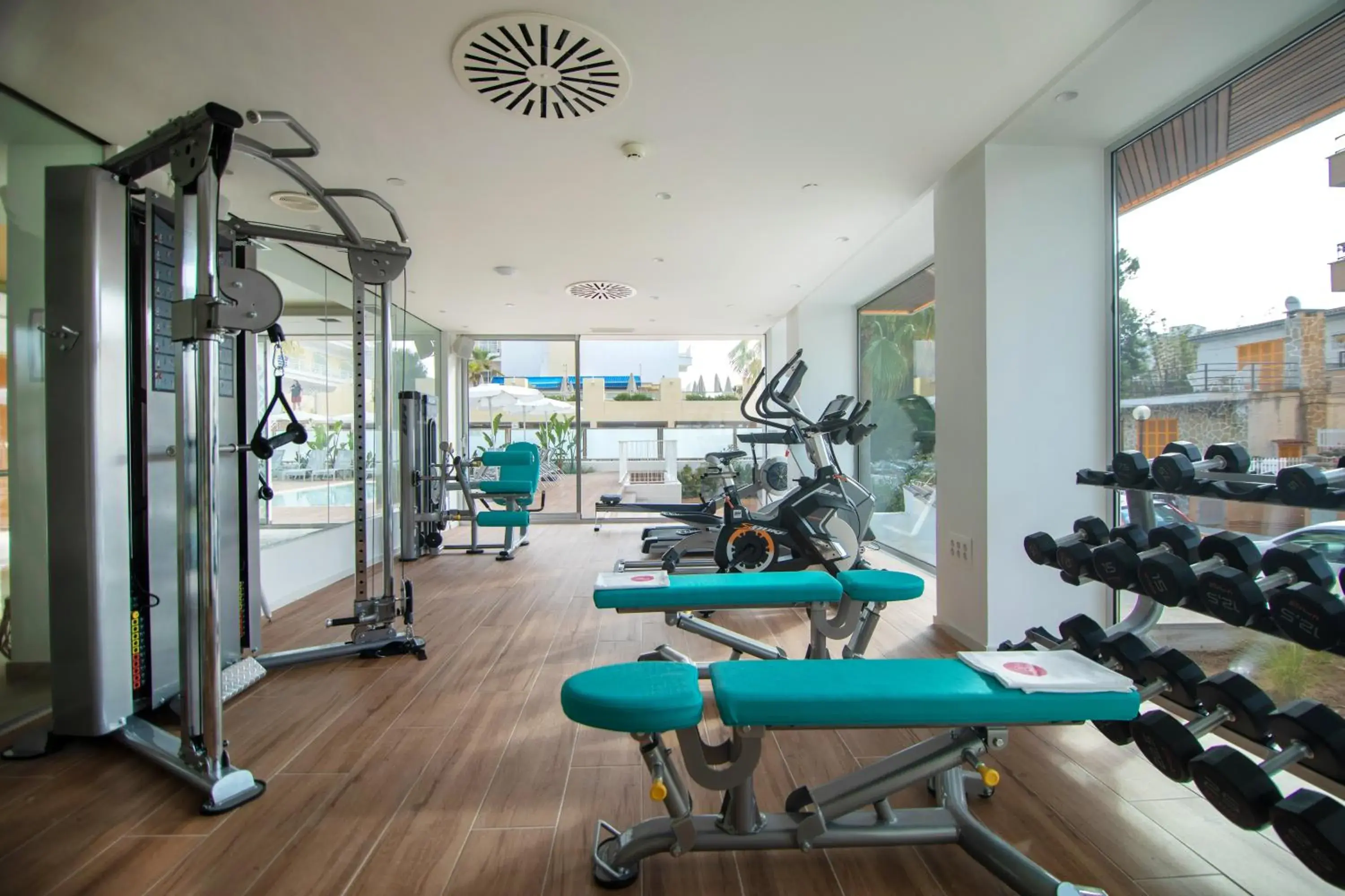 Fitness centre/facilities, Fitness Center/Facilities in Js Yate