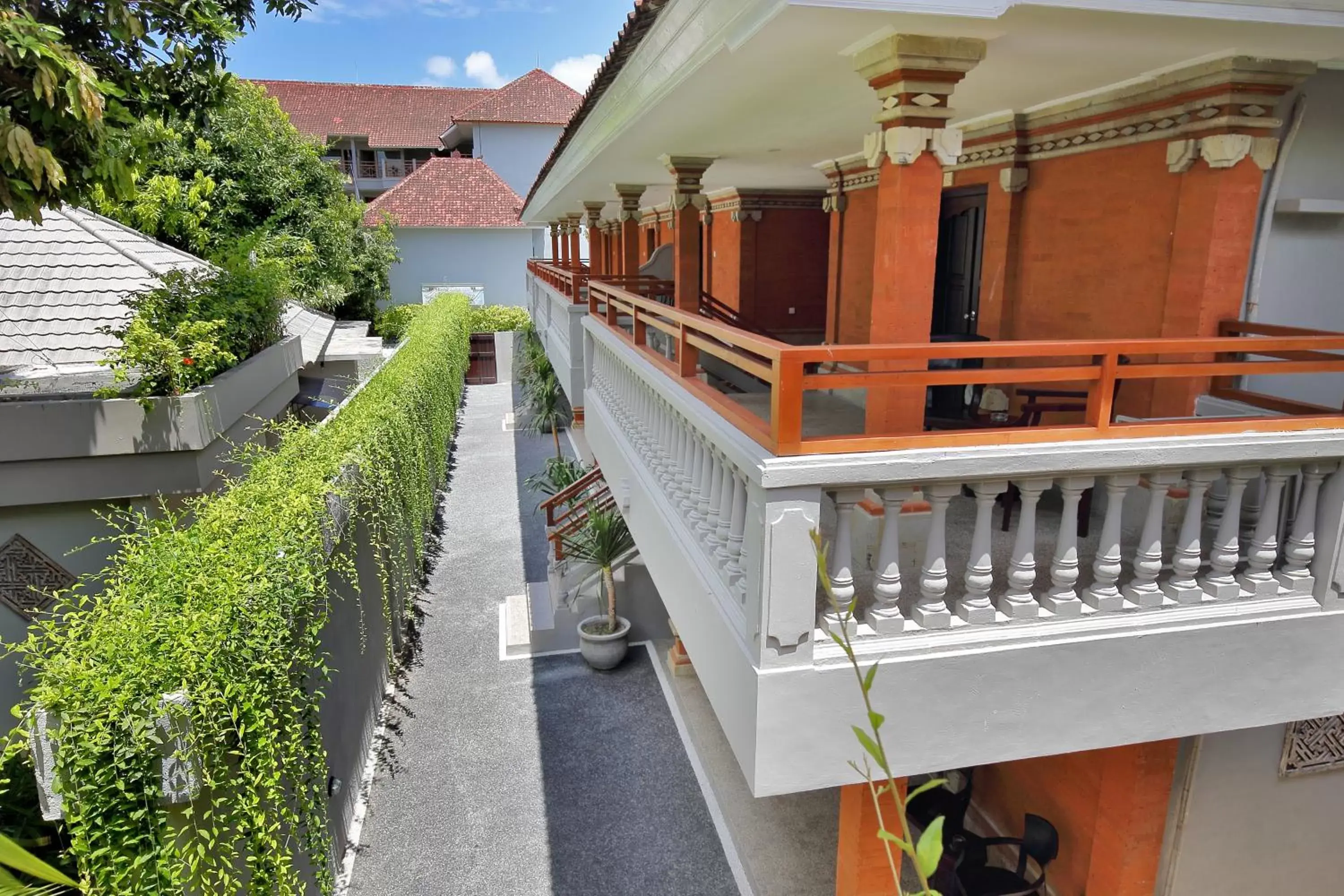 View (from property/room), Balcony/Terrace in Dewi Sri Hotel